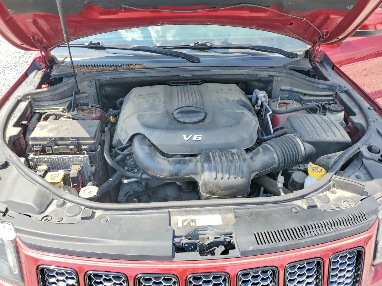 2015 Jeep Grand Cherokee Laredo Maroon vin: 1C4RJFAG3FC122765