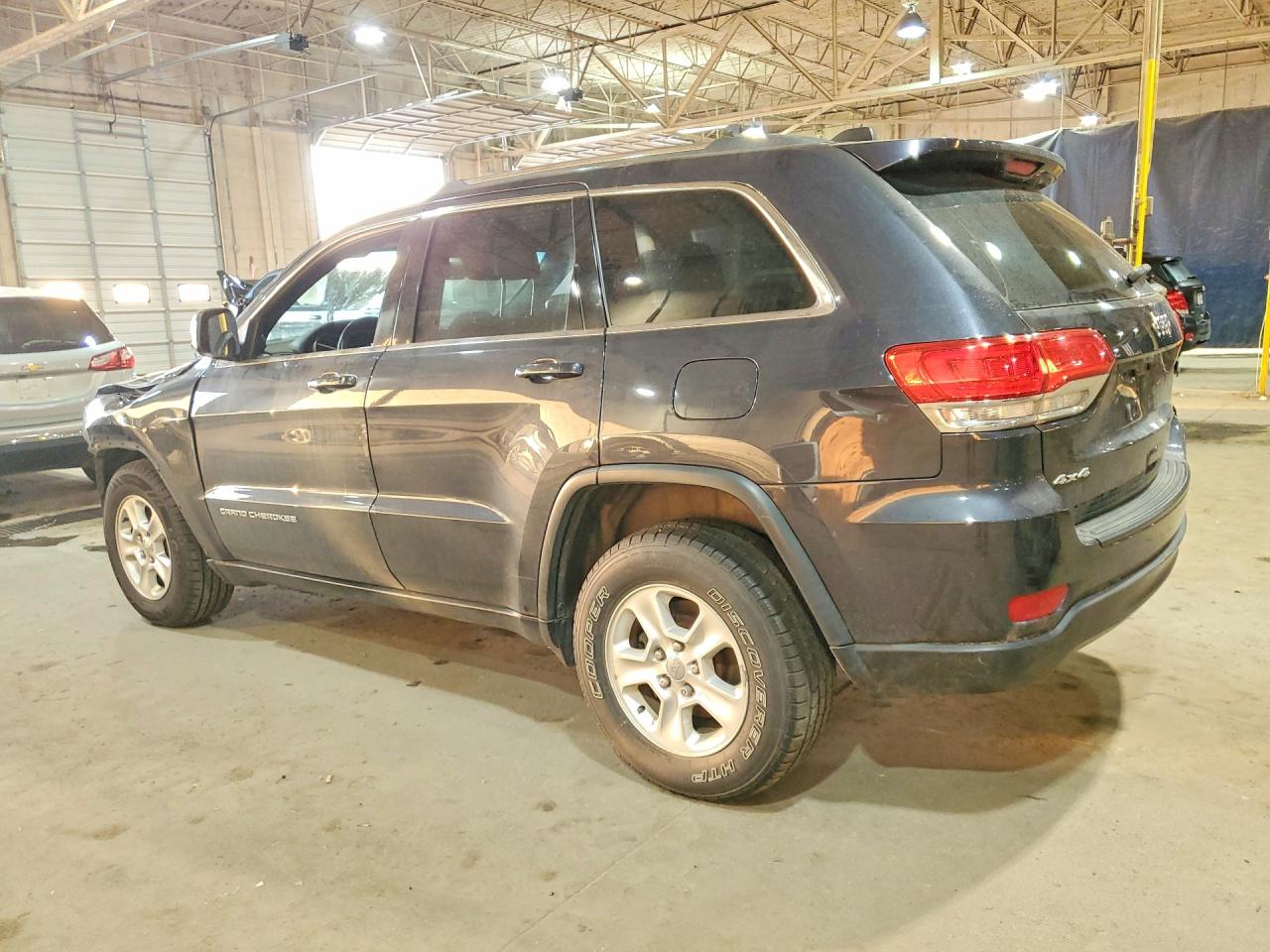 2015 Jeep Grand Cherokee Laredo Серый vin: 1C4RJFAG3FC171612