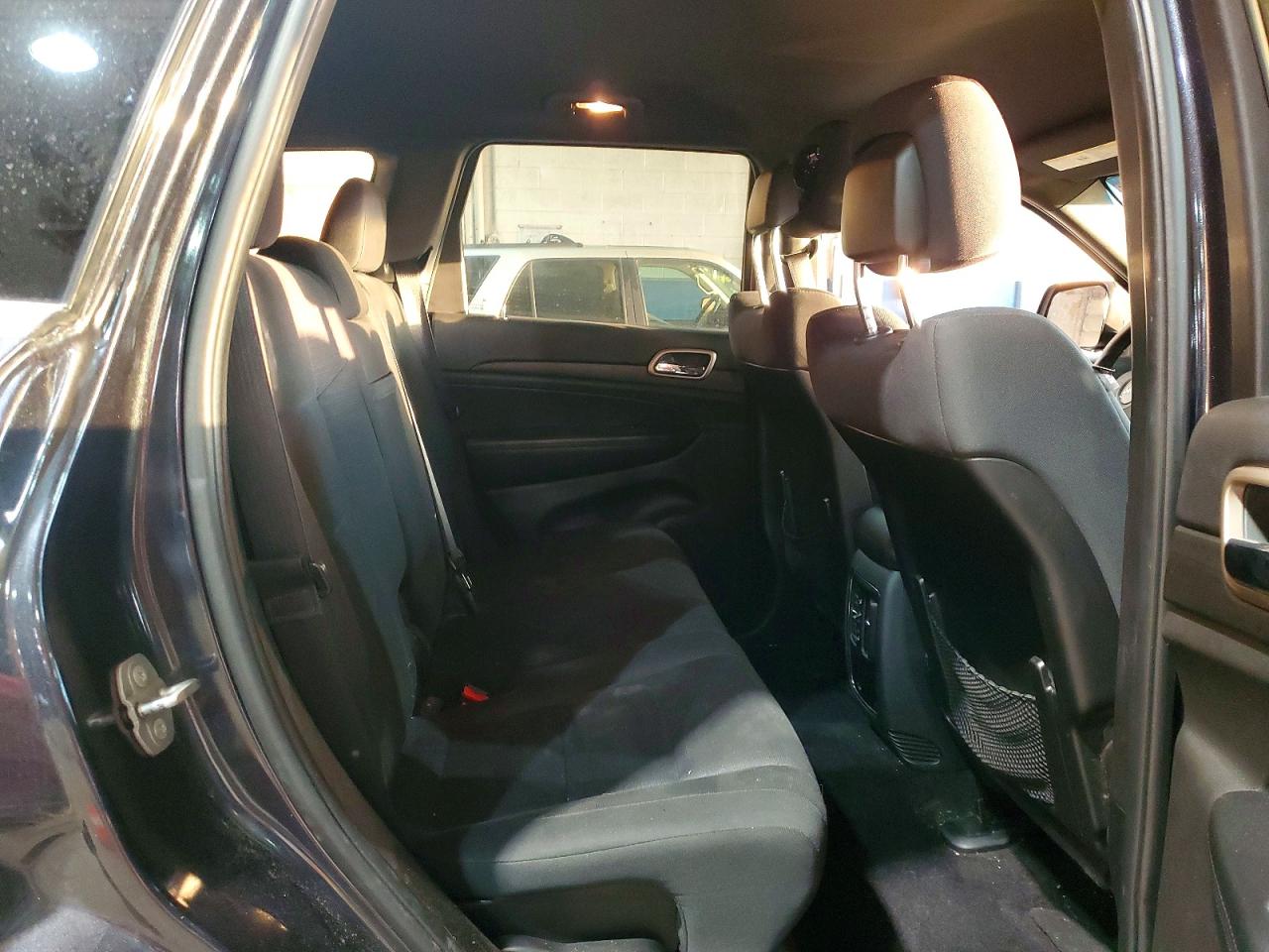 2015 Jeep Grand Cherokee Laredo Серый vin: 1C4RJFAG3FC171612