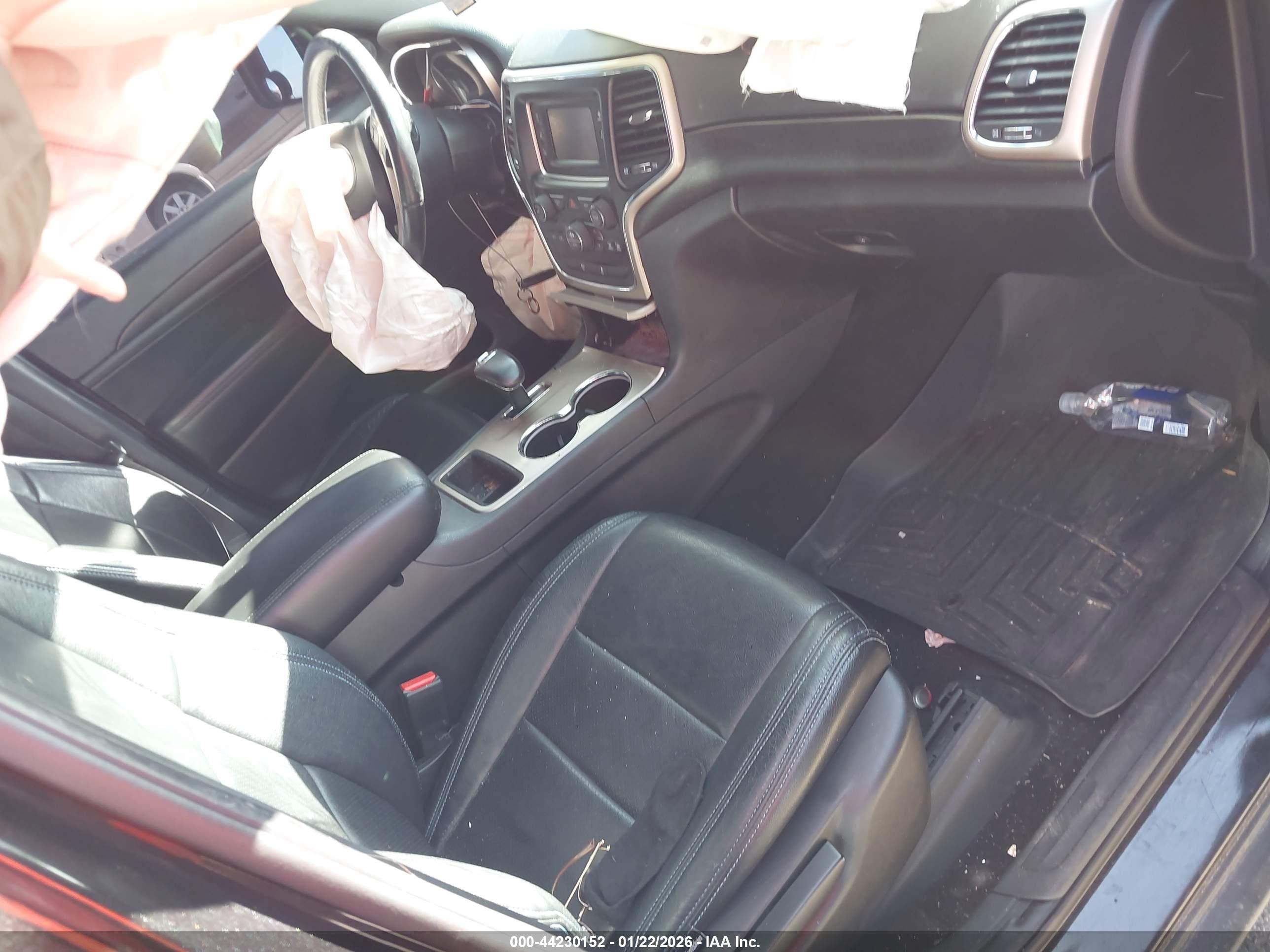 2015 Jeep Grand Cherokee Laredo Черный vin: 1C4RJFAG3FC942845