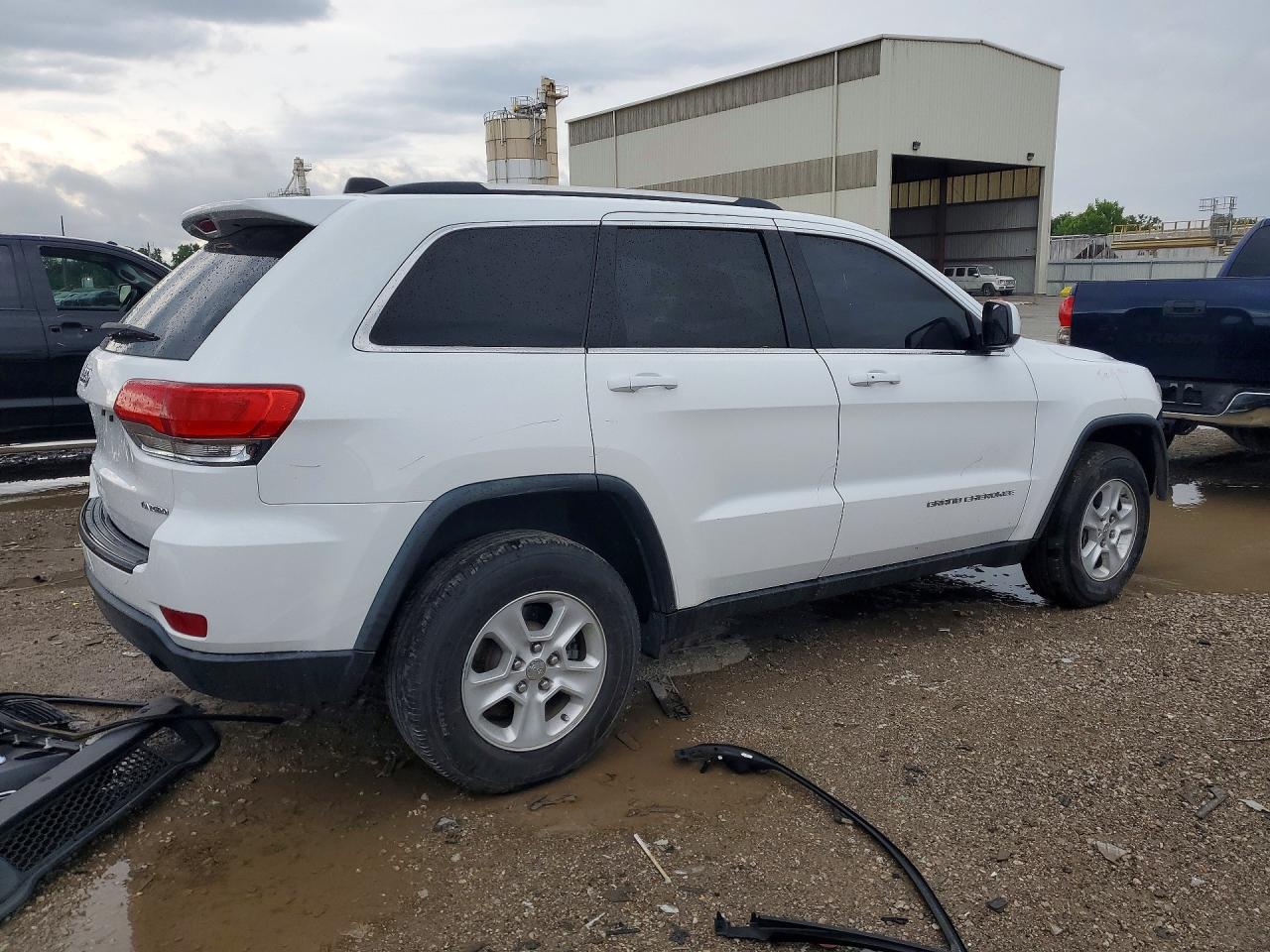 2015 Jeep Grand Cherokee Laredo White vin: 1C4RJFAG3FC945843