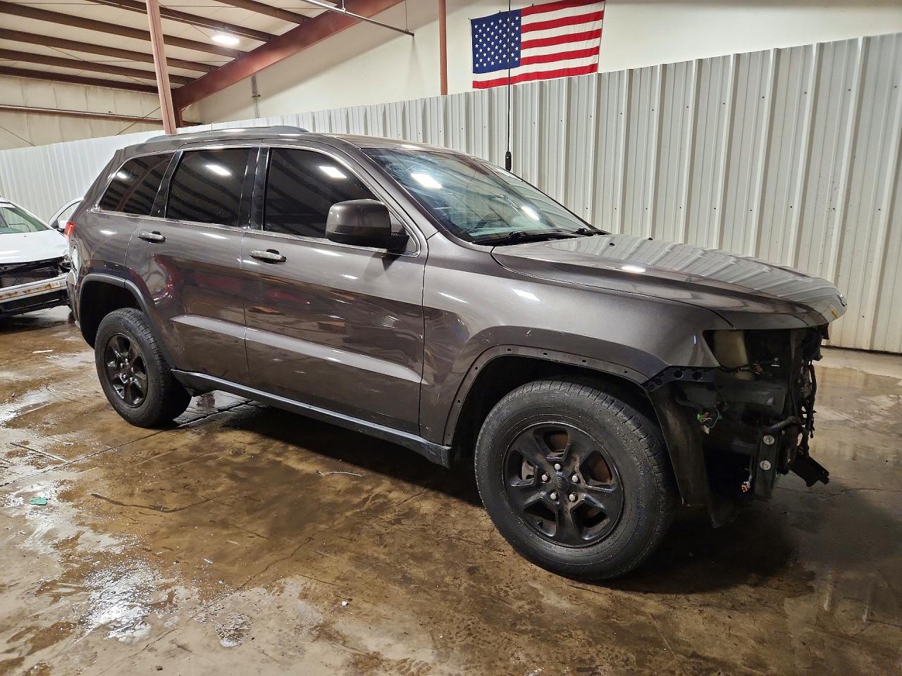 2015 Jeep Grand Cherokee Laredo Gray vin: 1C4RJFAG3FC950640