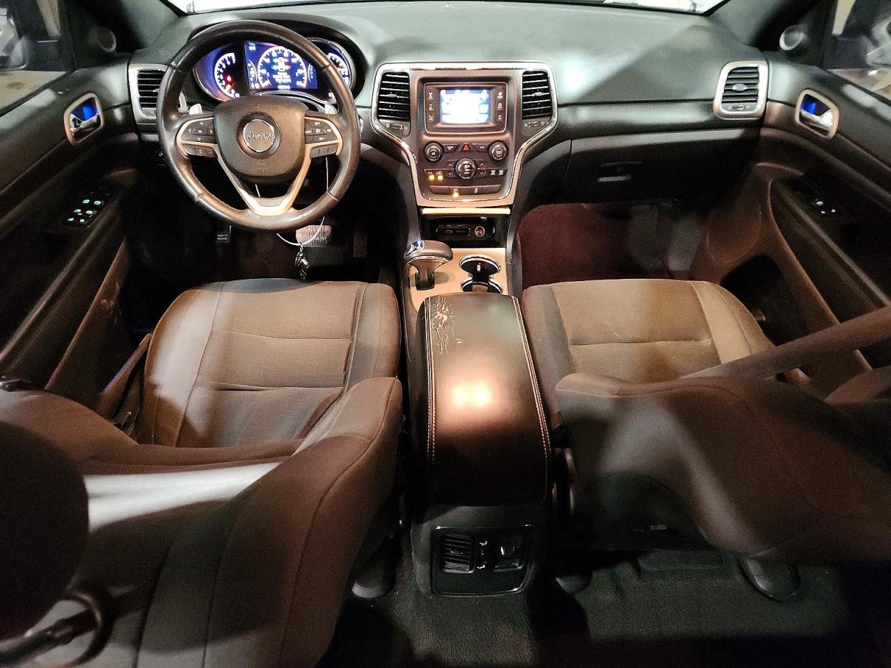 2015 Jeep Grand Cherokee Laredo Gray vin: 1C4RJFAG3FC950640