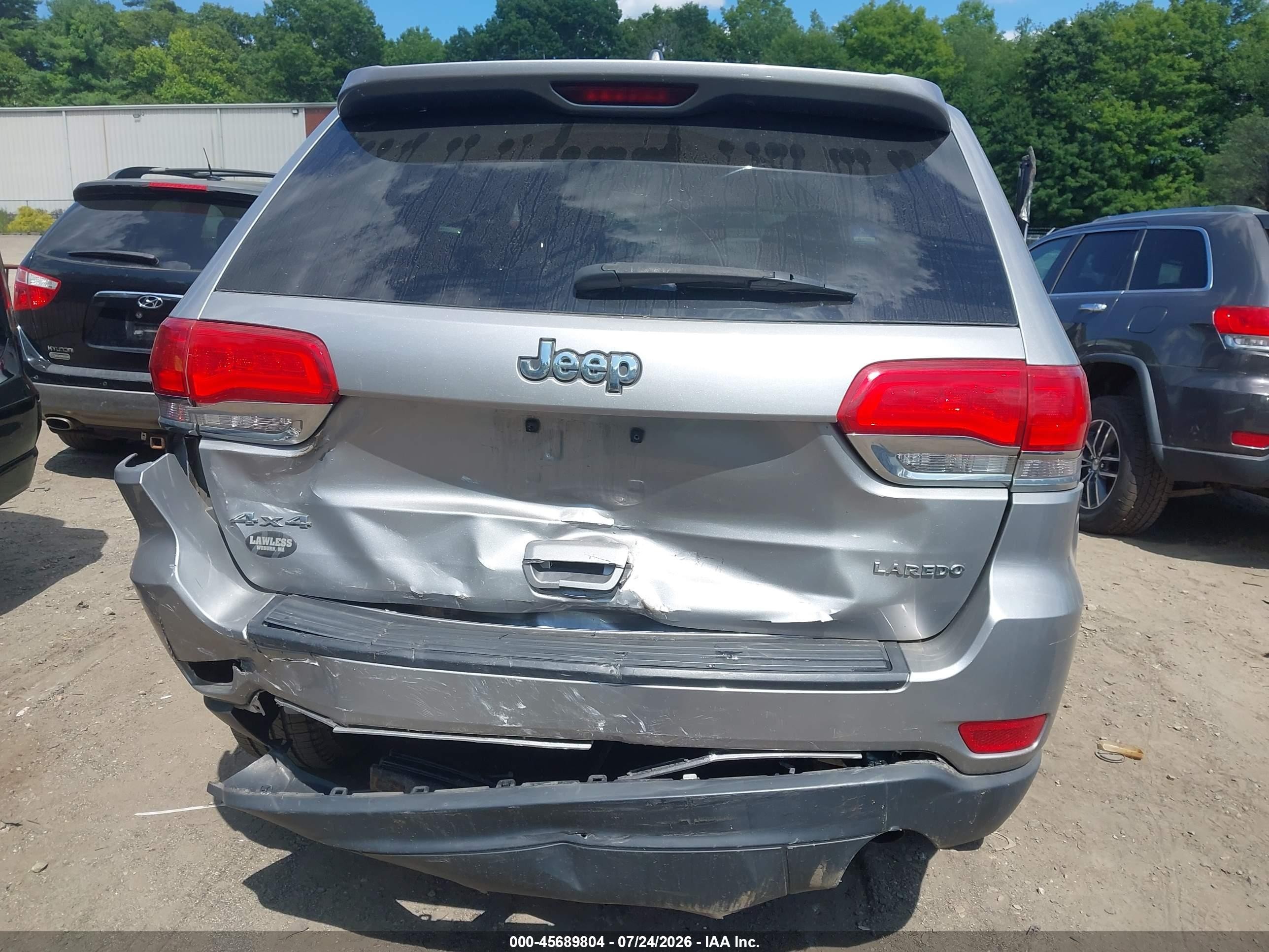 2015 Jeep Grand Cherokee Laredo Silver vin: 1C4RJFAG3FC955031