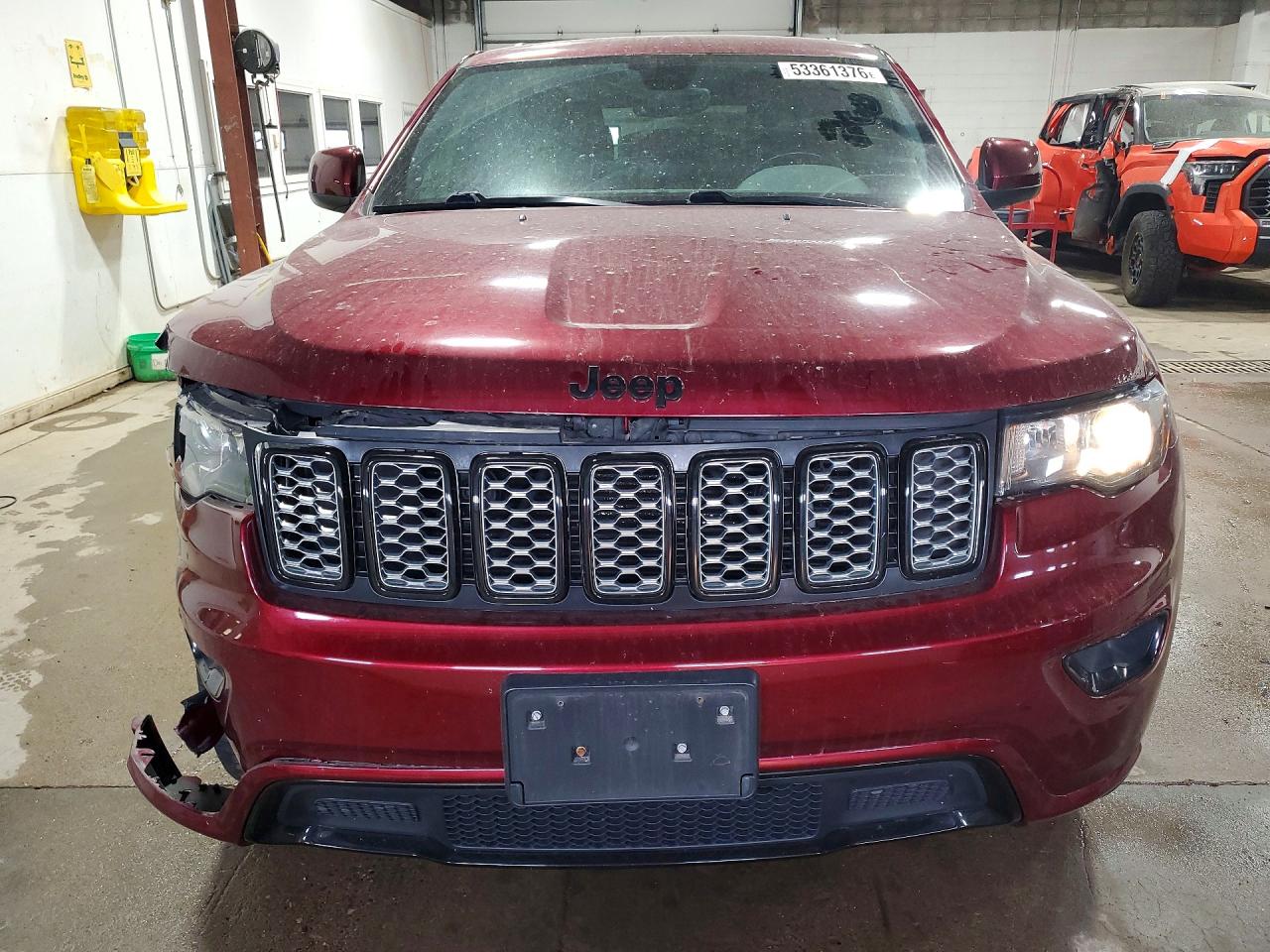 2017 Jeep Grand Cherokee Laredo Темно-бордовый vin: 1C4RJFAG3HC876459