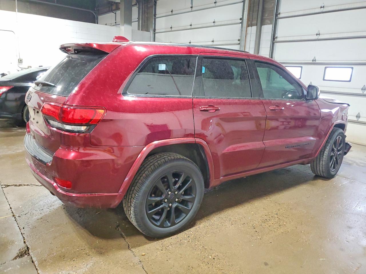 2017 Jeep Grand Cherokee Laredo Темно-бордовый vin: 1C4RJFAG3HC876459