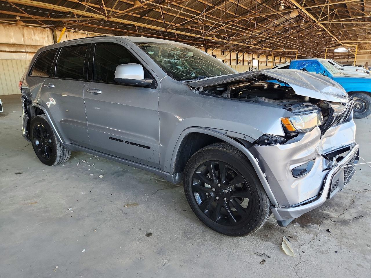 2017 Jeep Grand Cherokee Laredo Silver vin: 1C4RJFAG3HC910349