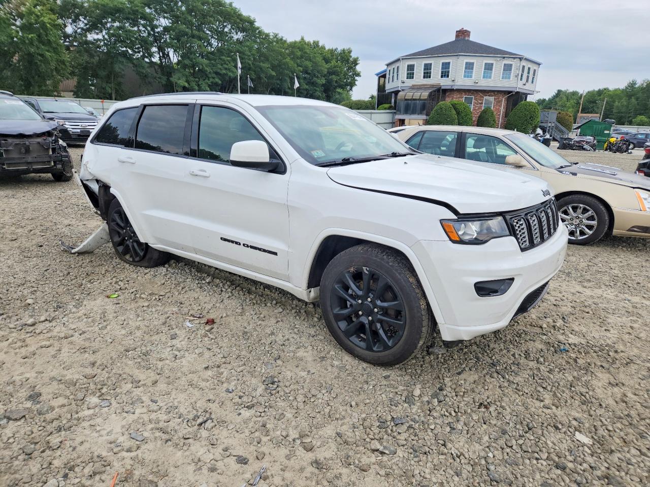 2017 Jeep Grand Cherokee Laredo White vin: 1C4RJFAG3HC919133