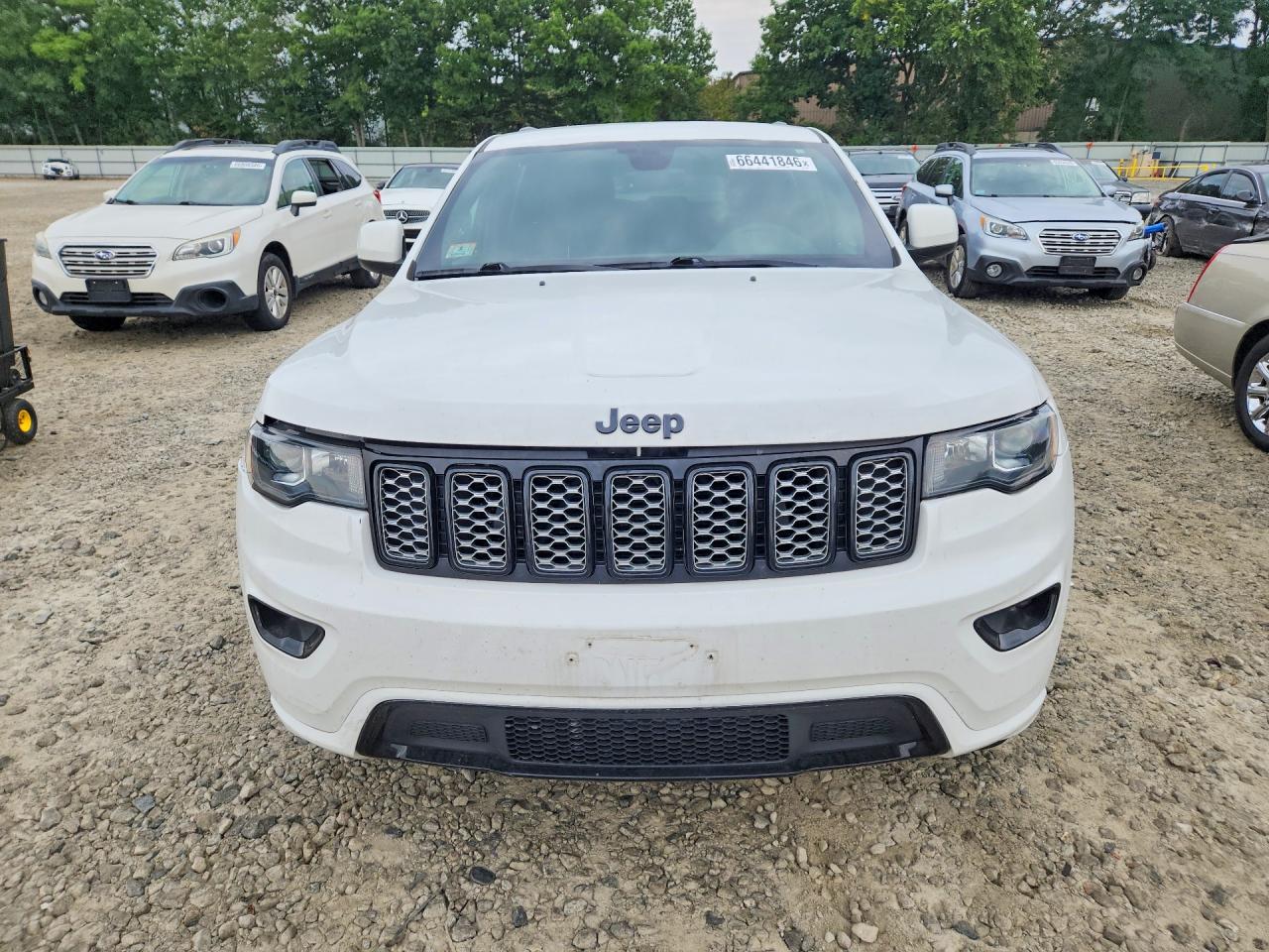 2017 Jeep Grand Cherokee Laredo White vin: 1C4RJFAG3HC919133