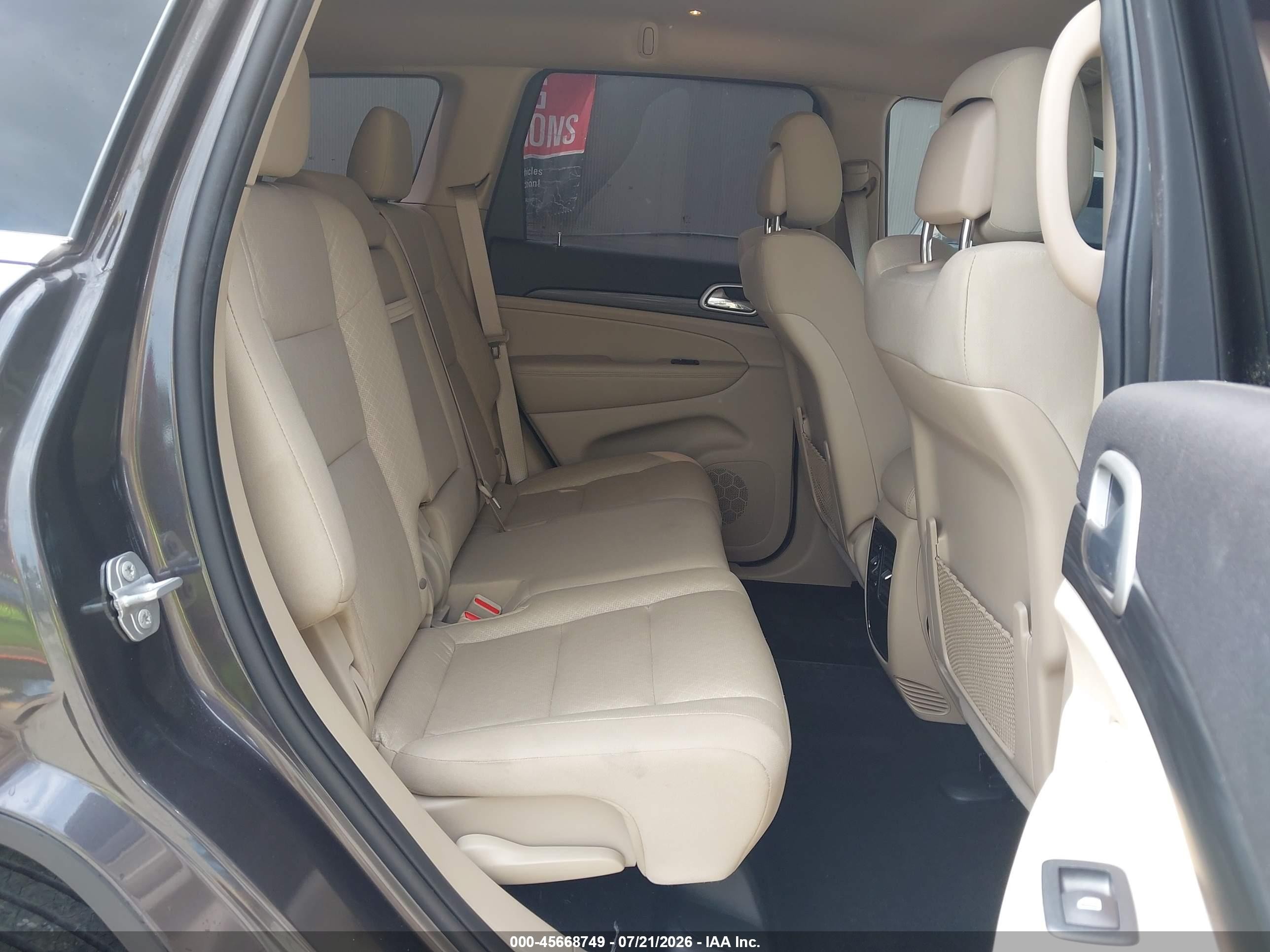 2020 Jeep Grand Cherokee Laredo E 4x4 Gray vin: 1C4RJFAG3LC193864