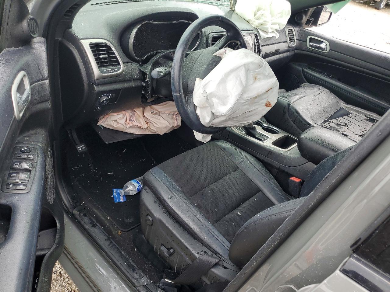 2021 Jeep Grand Cherokee Laredo Gray vin: 1C4RJFAG3MC590055