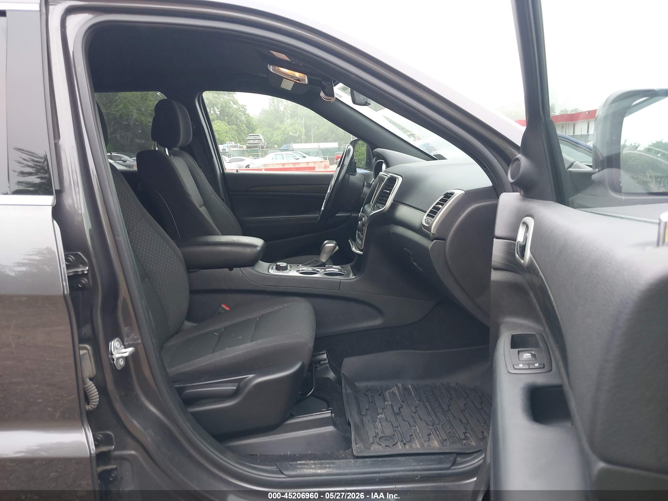2021 Jeep Grand Cherokee Laredo E 4x4 Gray vin: 1C4RJFAG3MC678619