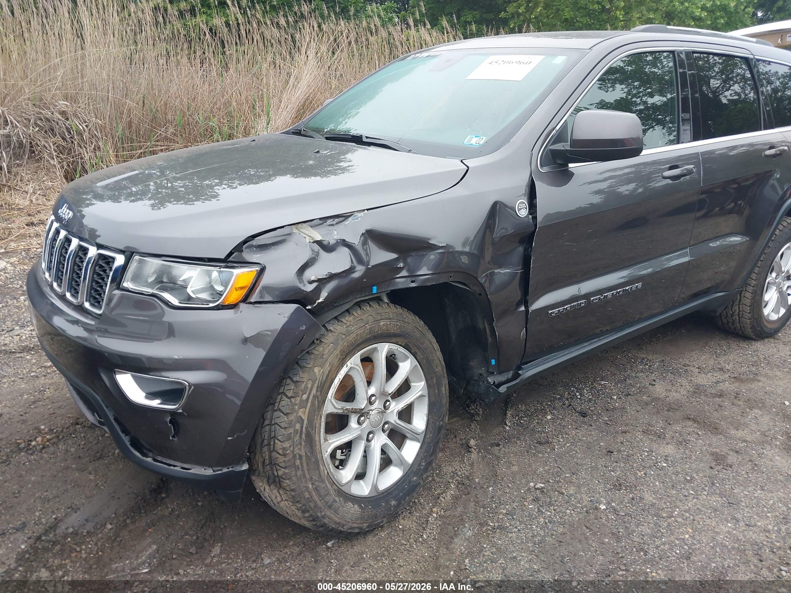 2021 Jeep Grand Cherokee Laredo E 4x4 Gray vin: 1C4RJFAG3MC678619