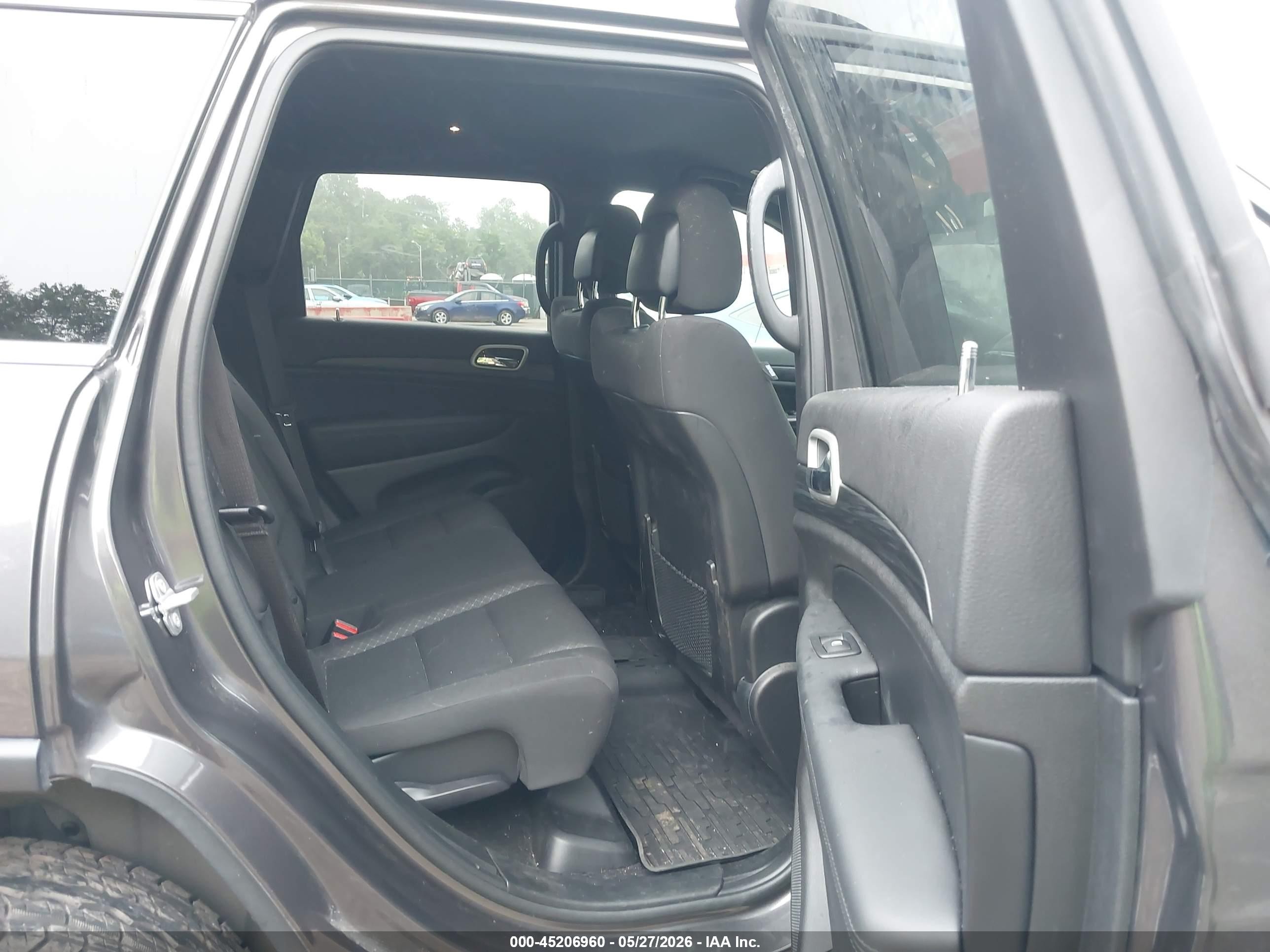 2021 Jeep Grand Cherokee Laredo E 4x4 Gray vin: 1C4RJFAG3MC678619