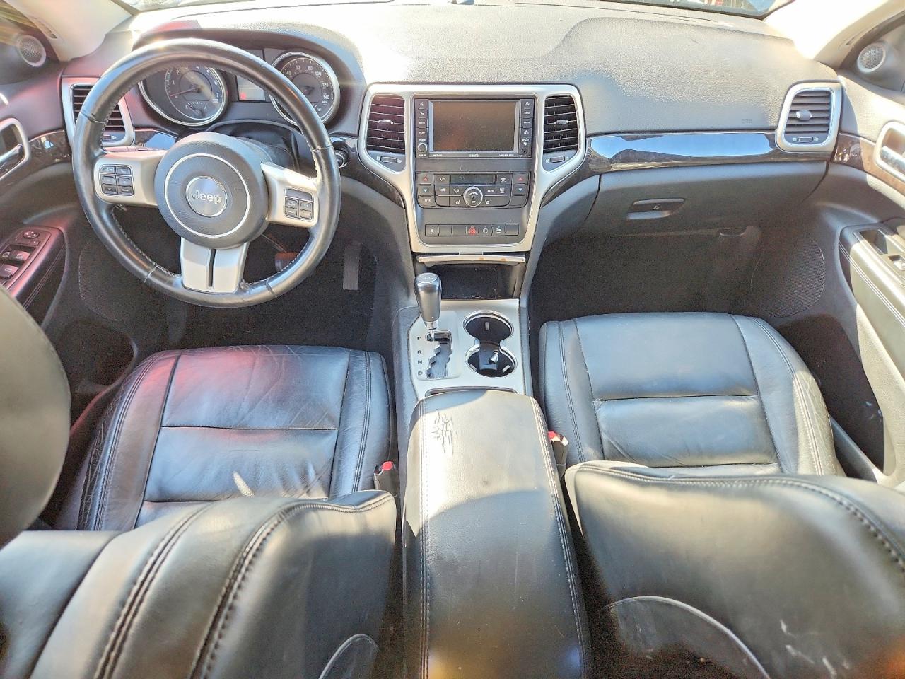 2012 Jeep Grand Cherokee Laredo Gray vin: 1C4RJFAG4CC115691