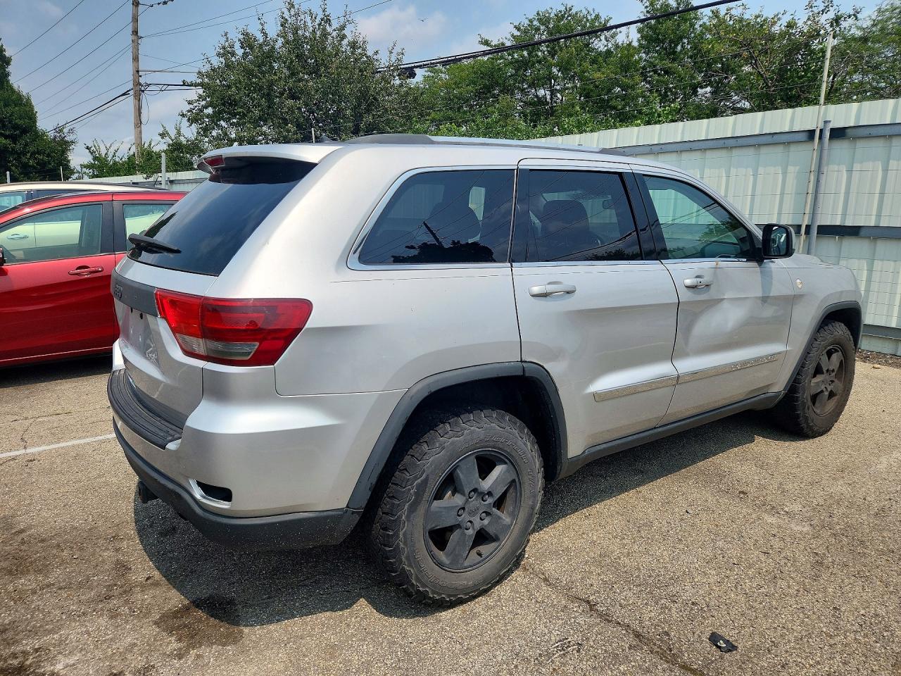 2012 Jeep Grand Cherokee Laredo Silver vin: 1C4RJFAG4CC120714