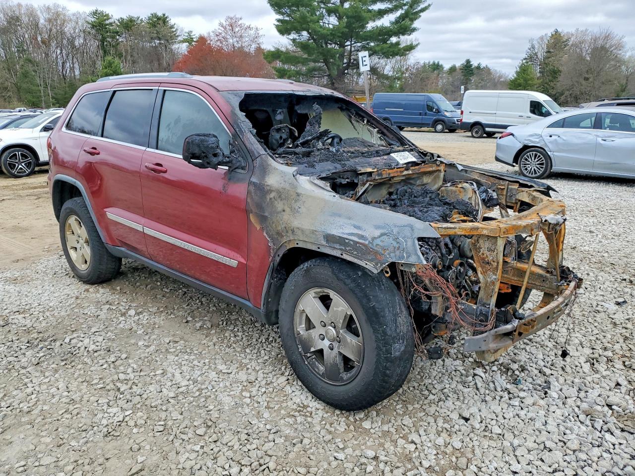 2012 Jeep Grand Cherokee Laredo Red vin: 1C4RJFAG4CC140803