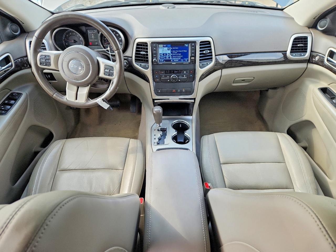 2012 Jeep Grand Cherokee Laredo Gray vin: 1C4RJFAG4CC145418