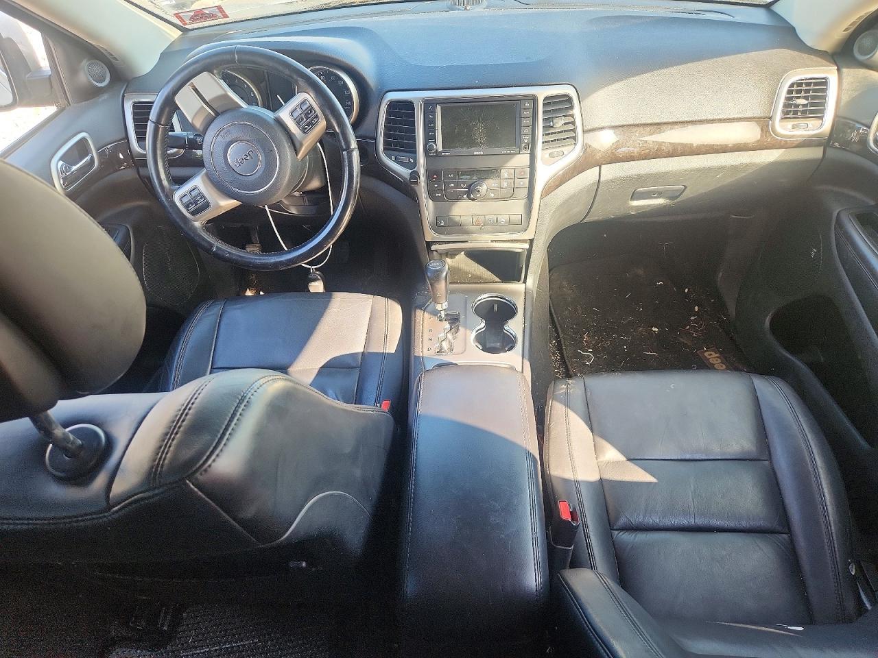 2012 Jeep Grand Cherokee Laredo Silver vin: 1C4RJFAG4CC150747