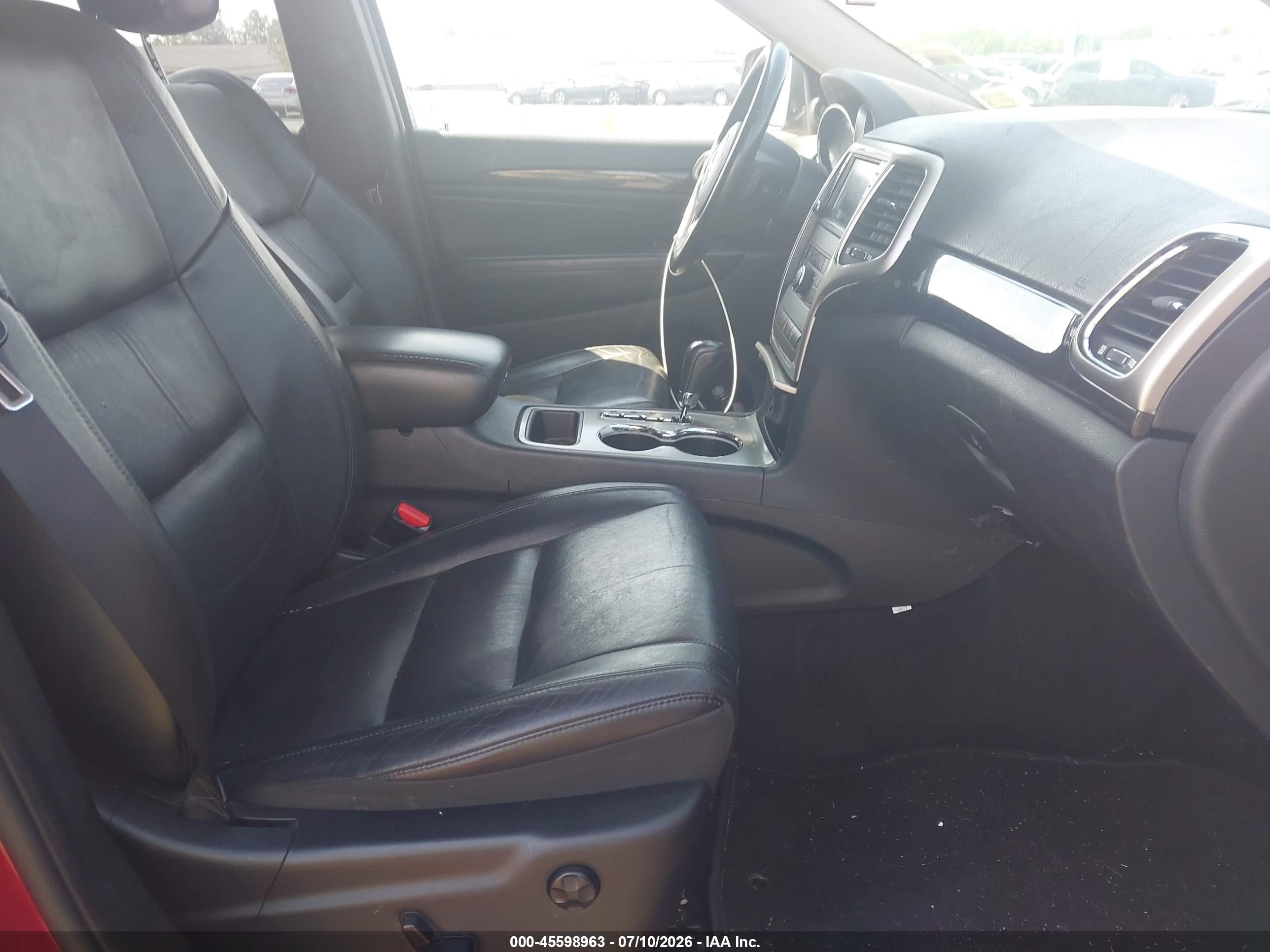 2012 Jeep Grand Cherokee Laredo Красный vin: 1C4RJFAG4CC156726