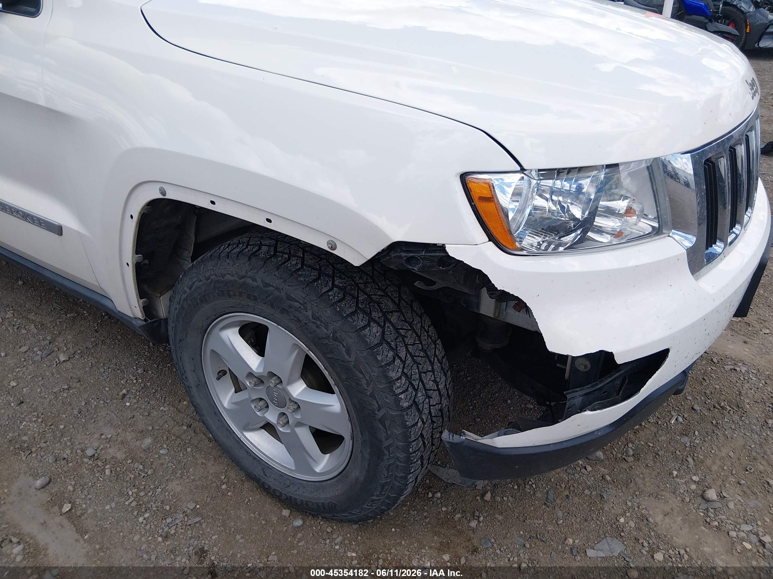 2012 Jeep Grand Cherokee Laredo Белый vin: 1C4RJFAG4CC192870