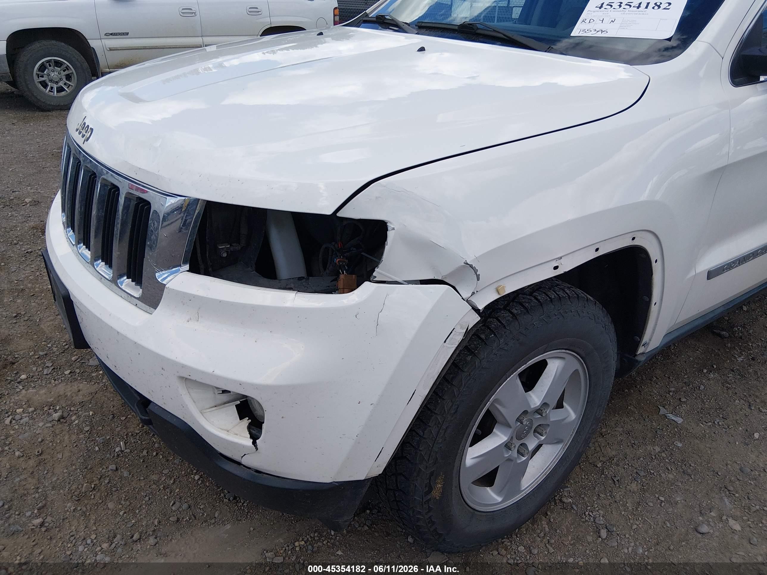 2012 Jeep Grand Cherokee Laredo Белый vin: 1C4RJFAG4CC192870