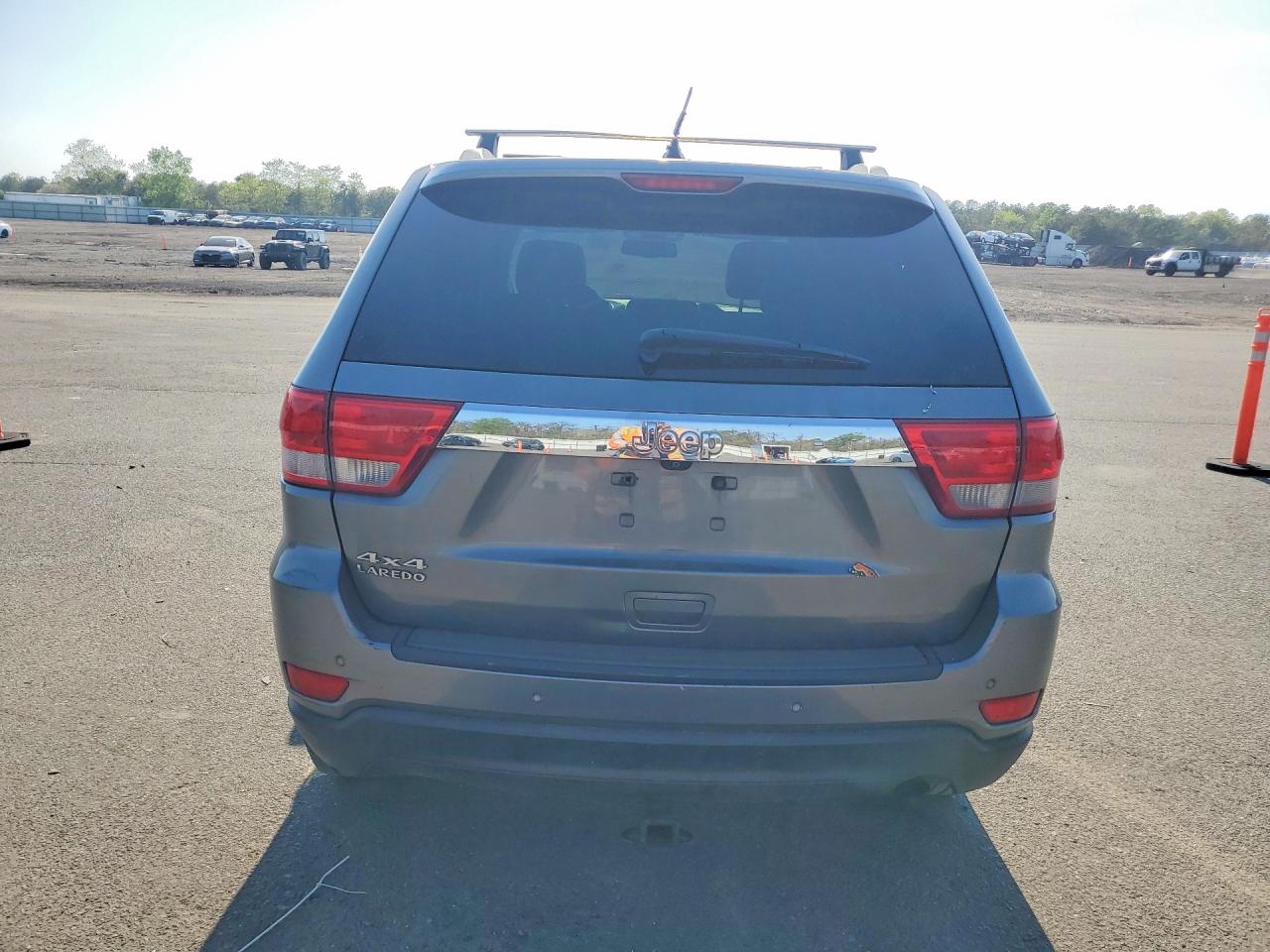 2012 Jeep Grand Cherokee Laredo Серый vin: 1C4RJFAG4CC201311