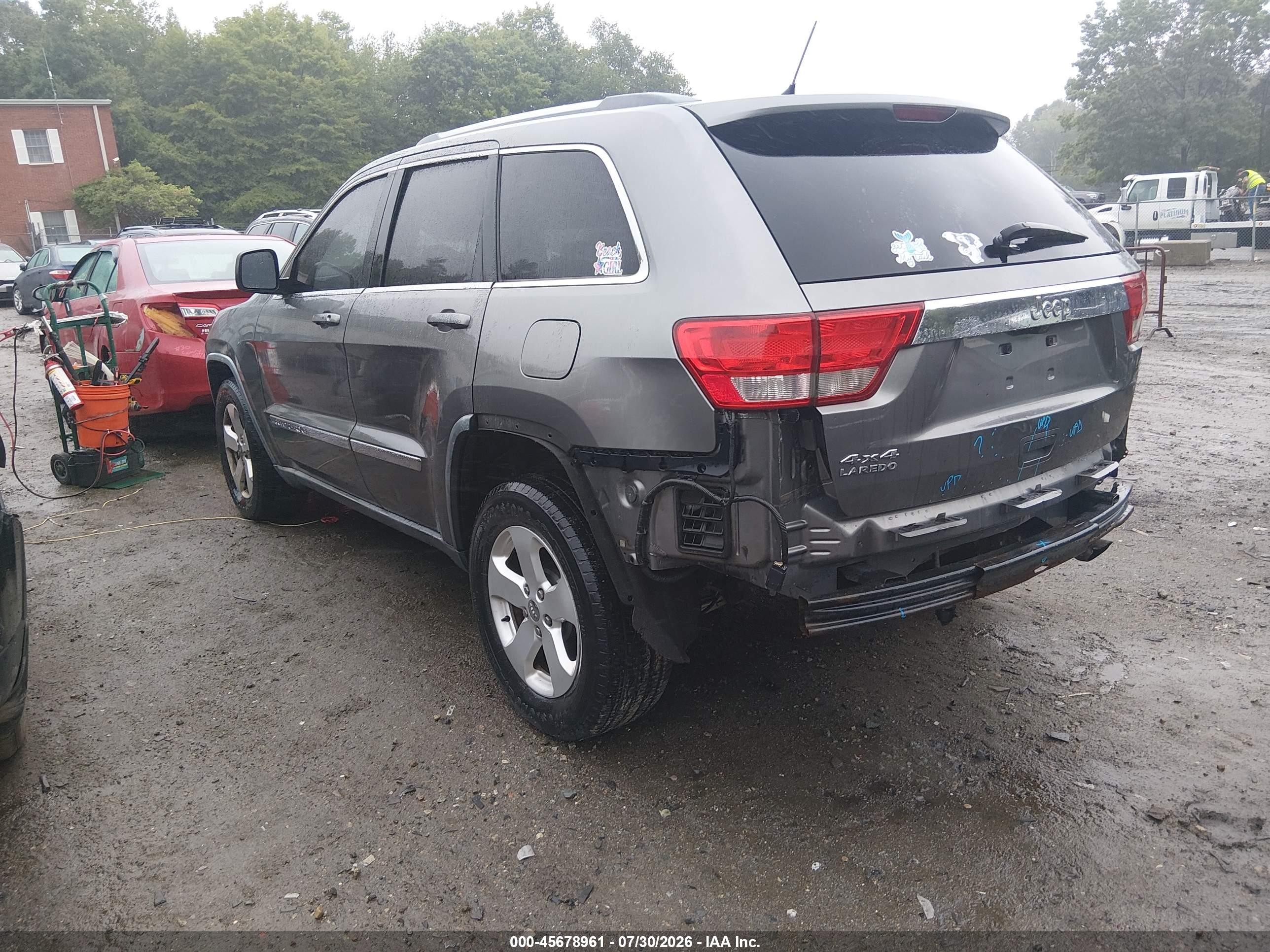 2012 Jeep Grand Cherokee Laredo Gray vin: 1C4RJFAG4CC214334