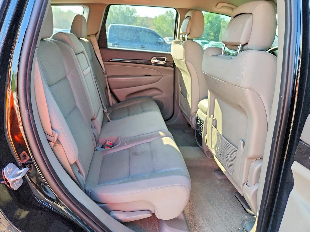 2012 Jeep Grand Cherokee Laredo Green vin: 1C4RJFAG4CC216634