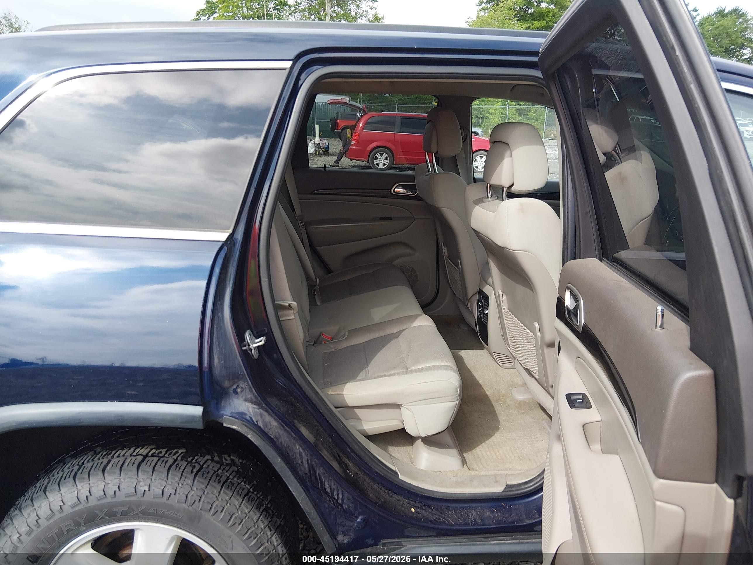 2012 Jeep Grand Cherokee Laredo Blue vin: 1C4RJFAG4CC225222