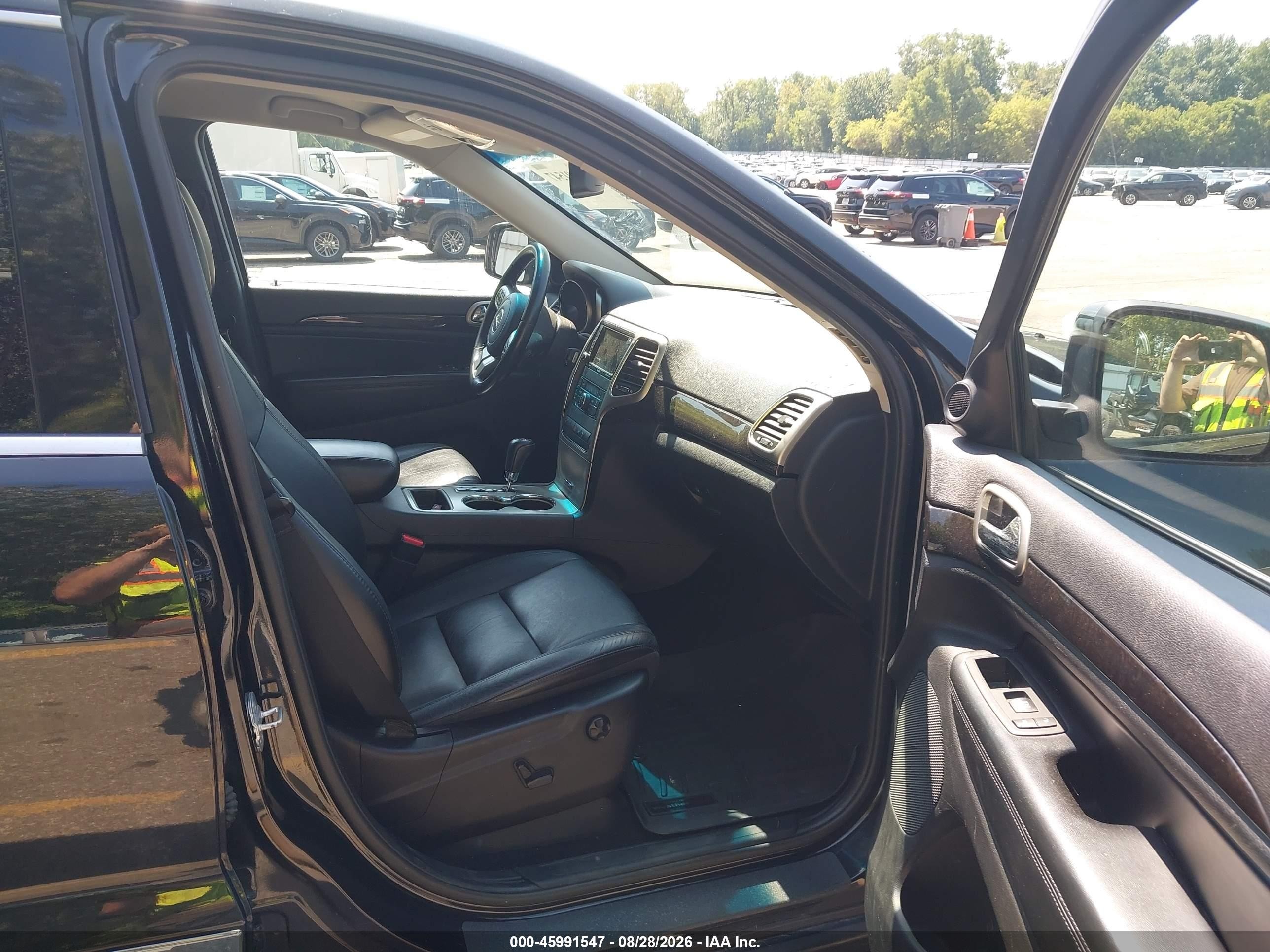 2012 Jeep Grand Cherokee Laredo Black vin: 1C4RJFAG4CC239394