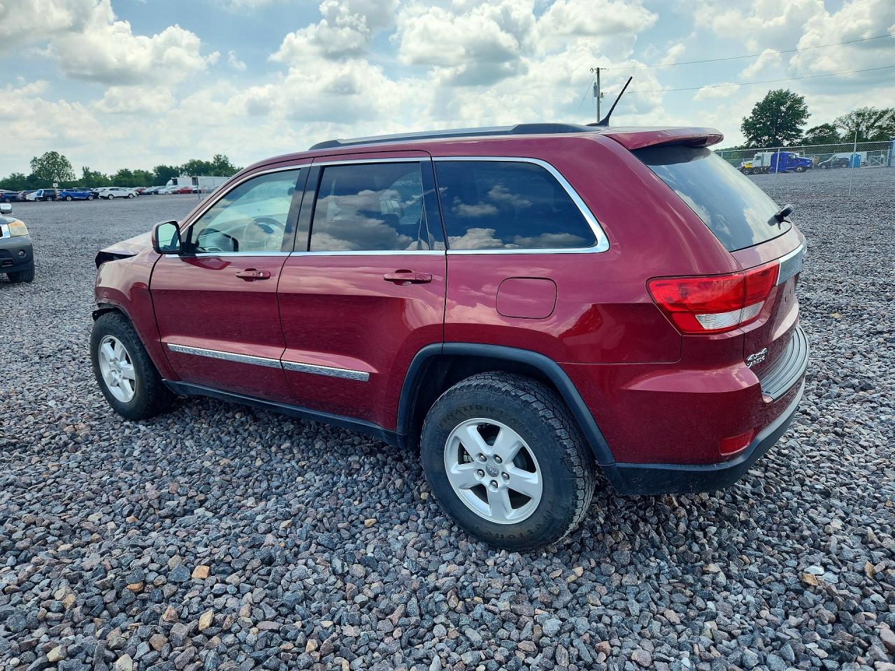 2012 Jeep Grand Cherokee Laredo Red vin: 1C4RJFAG4CC304342