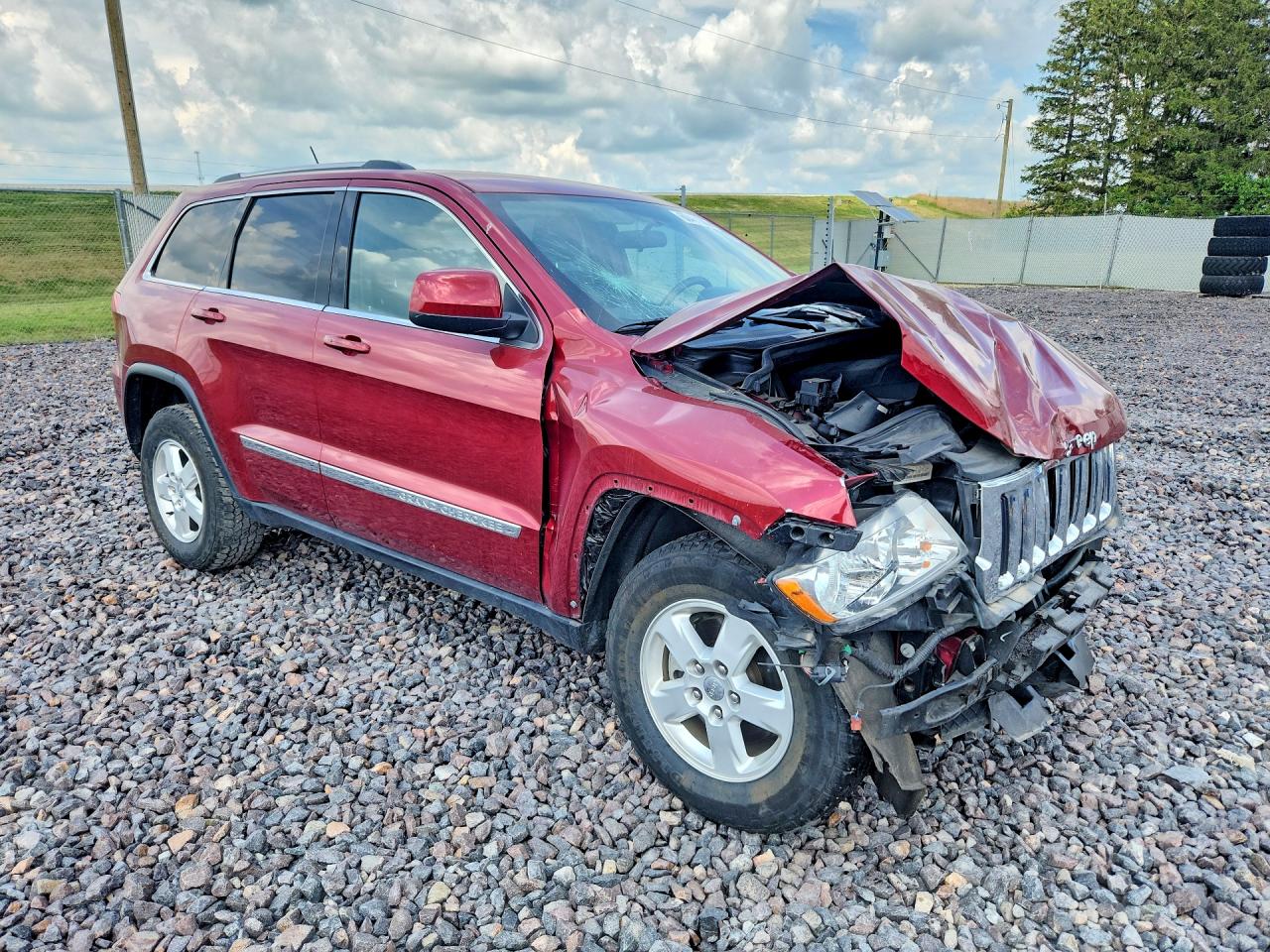 2012 Jeep Grand Cherokee Laredo Red vin: 1C4RJFAG4CC304342