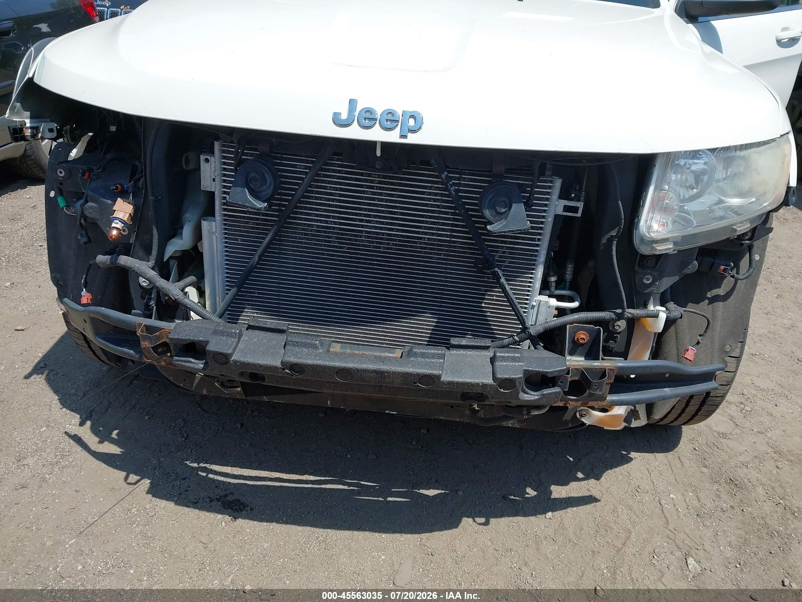 2012 Jeep Grand Cherokee Laredo Белый vin: 1C4RJFAG4CC316426