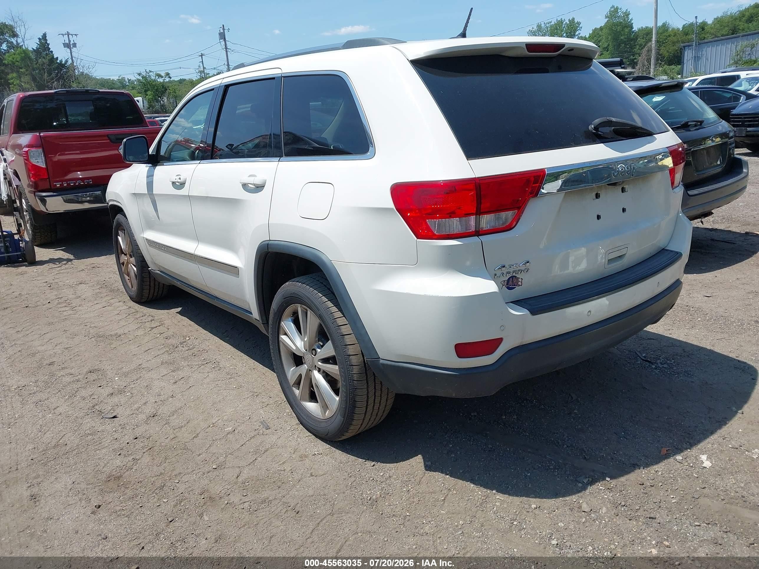 2012 Jeep Grand Cherokee Laredo Белый vin: 1C4RJFAG4CC316426