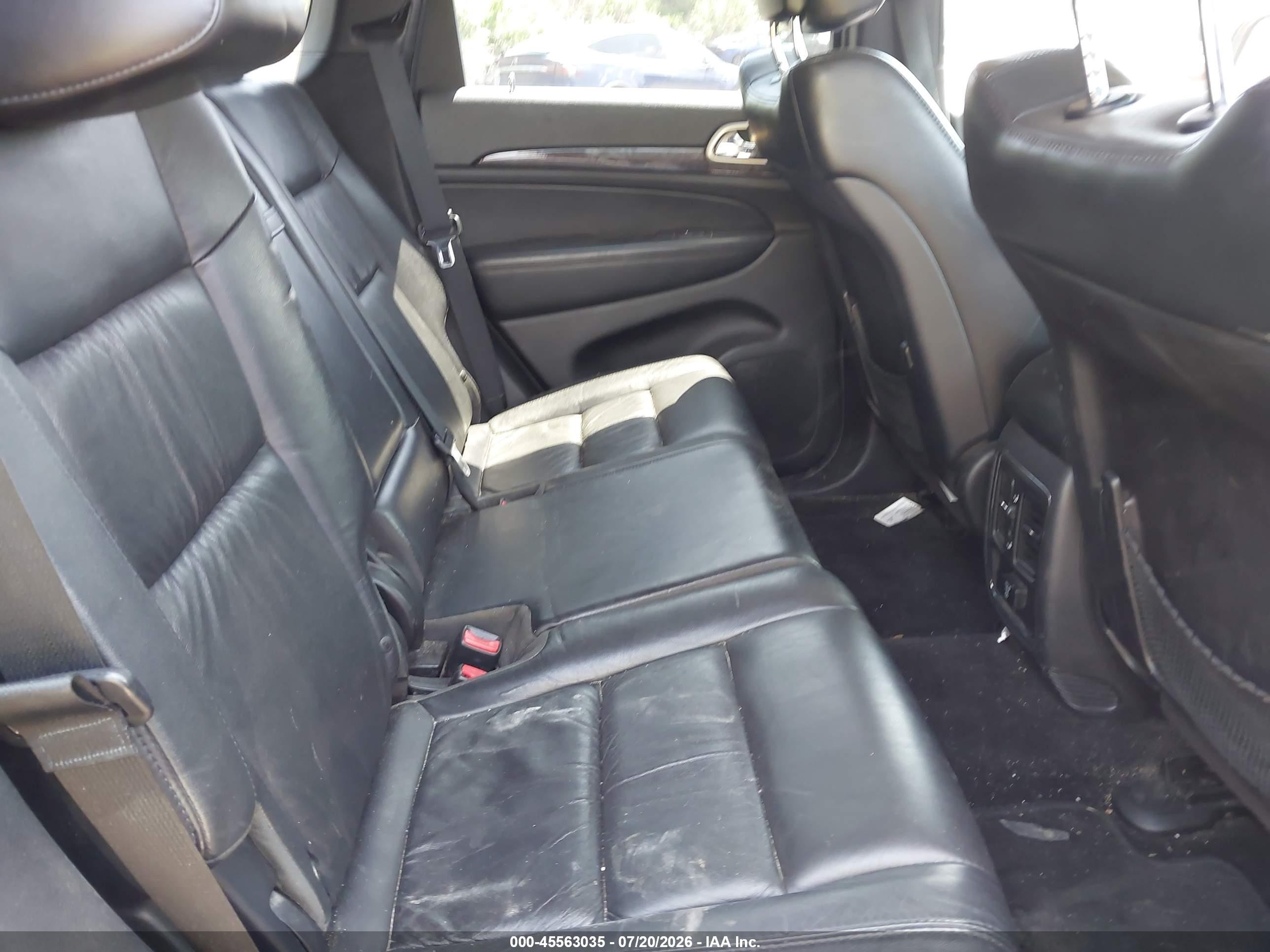 2012 Jeep Grand Cherokee Laredo Белый vin: 1C4RJFAG4CC316426