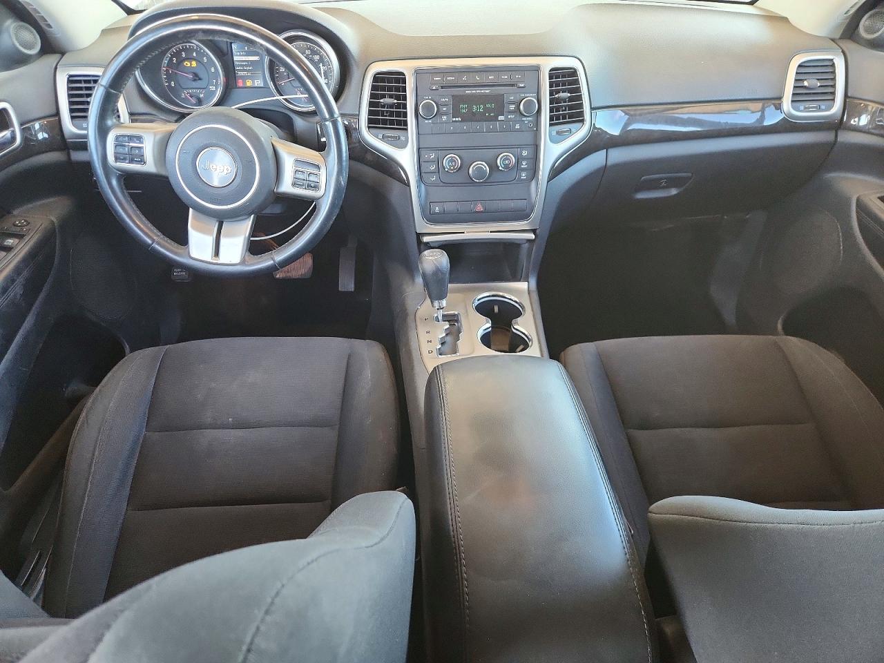 2012 Jeep Grand Cherokee Laredo White vin: 1C4RJFAG4CC318936