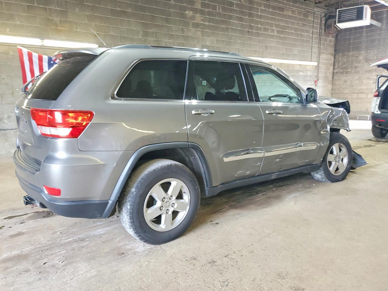 2012 Jeep Grand Cherokee Laredo Gray vin: 1C4RJFAG4CC351984
