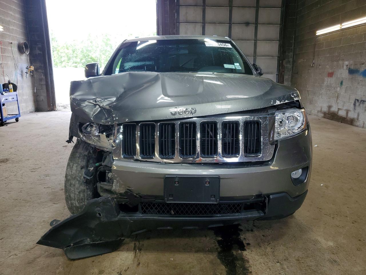 2012 Jeep Grand Cherokee Laredo Gray vin: 1C4RJFAG4CC351984