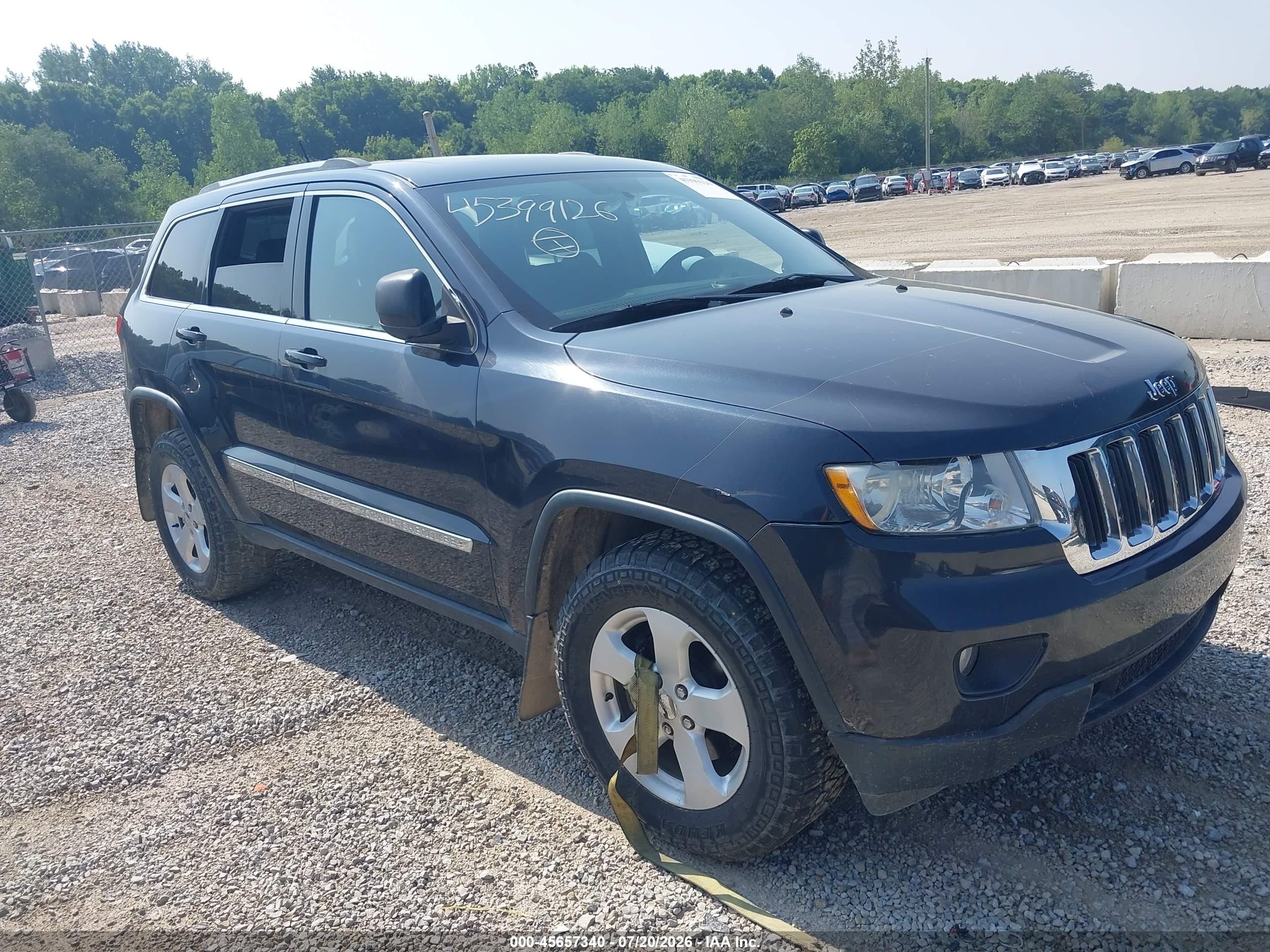 2013 Jeep Grand Cherokee Laredo Blue vin: 1C4RJFAG4DC513999