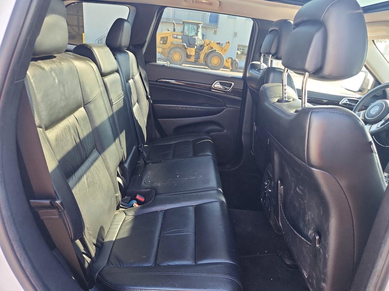 2013 Jeep Grand Cherokee Laredo White vin: 1C4RJFAG4DC531693