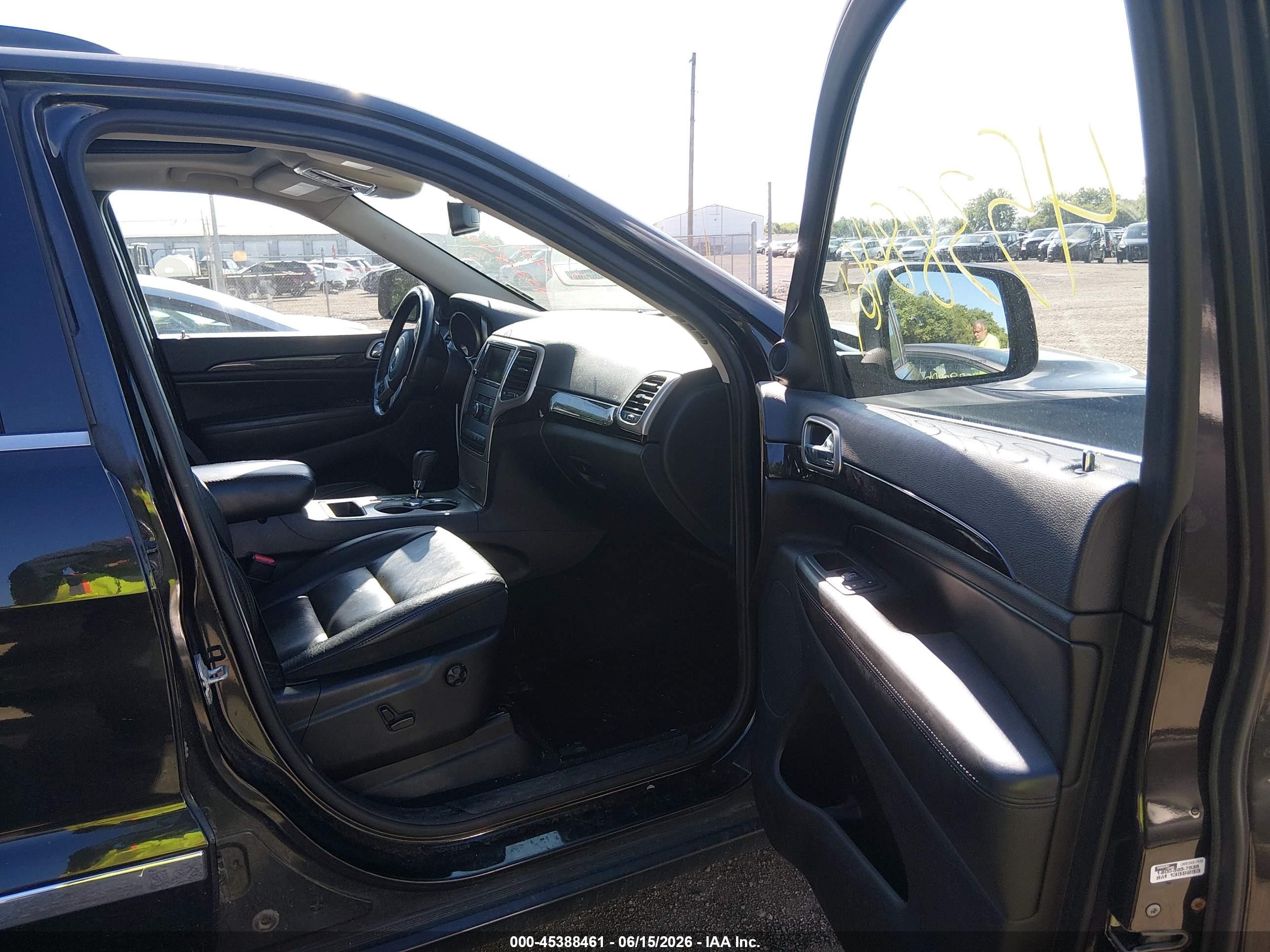 2013 Jeep Grand Cherokee Laredo Black vin: 1C4RJFAG4DC542211