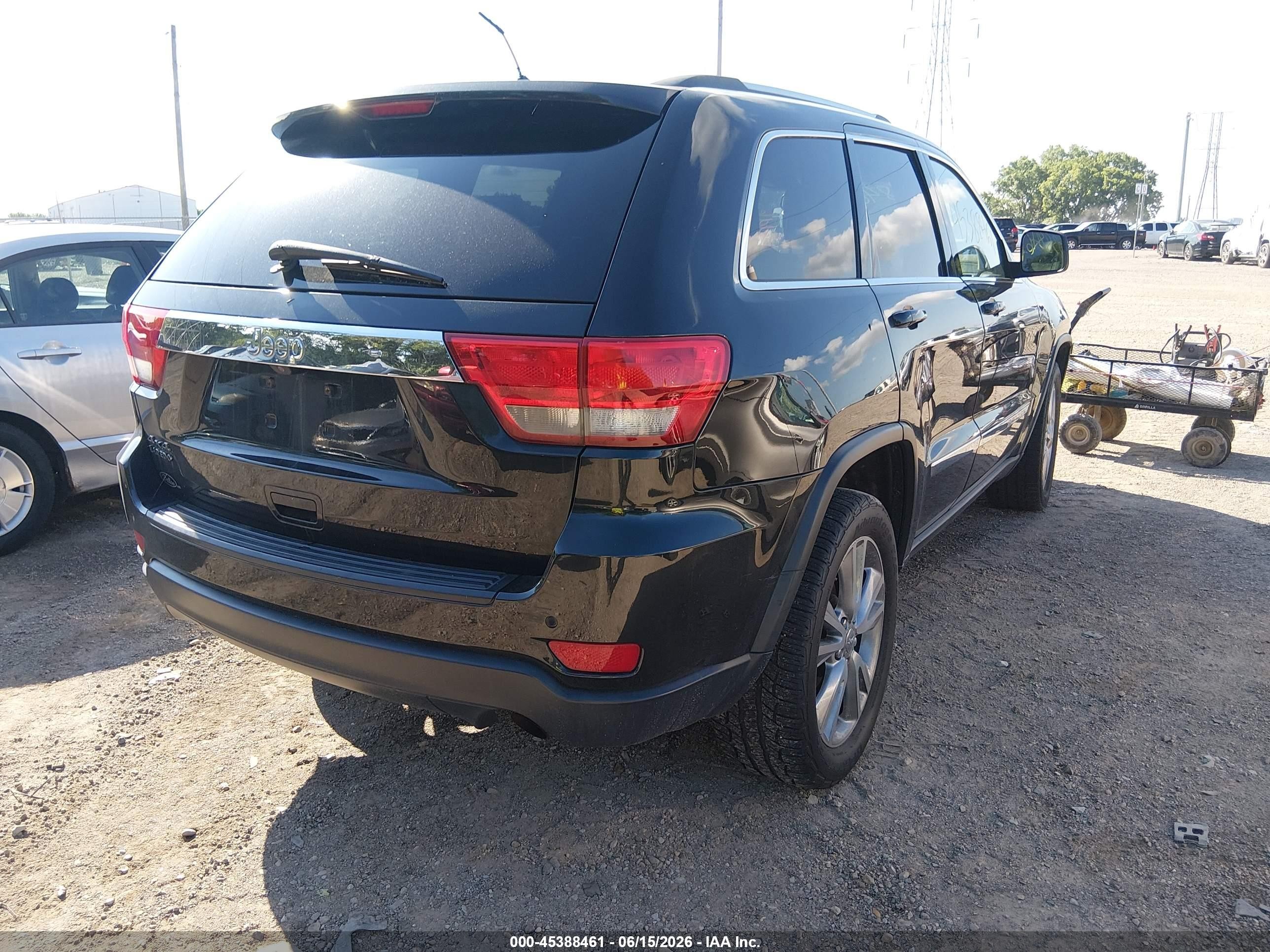 2013 Jeep Grand Cherokee Laredo Black vin: 1C4RJFAG4DC542211