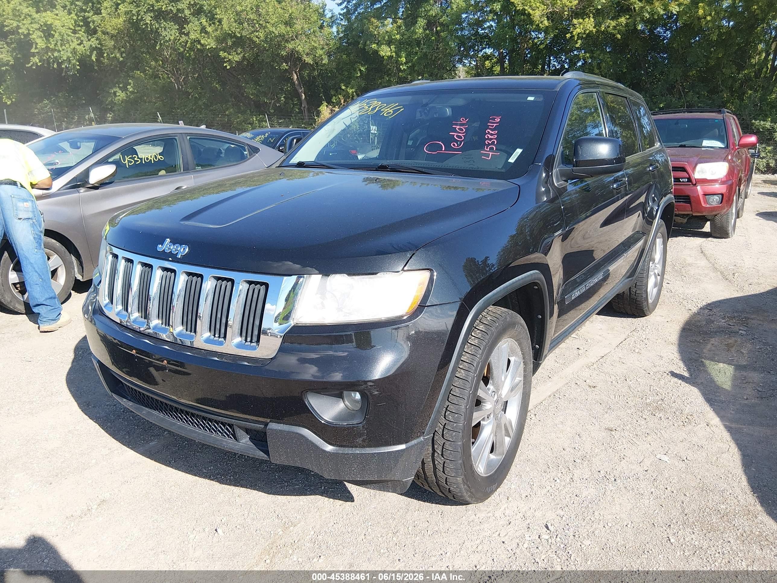 2013 Jeep Grand Cherokee Laredo Black vin: 1C4RJFAG4DC542211