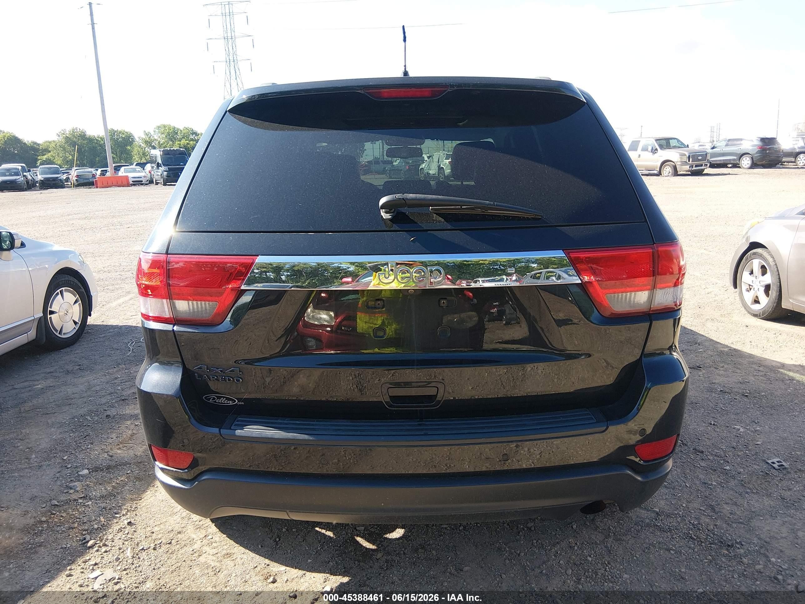 2013 Jeep Grand Cherokee Laredo Black vin: 1C4RJFAG4DC542211