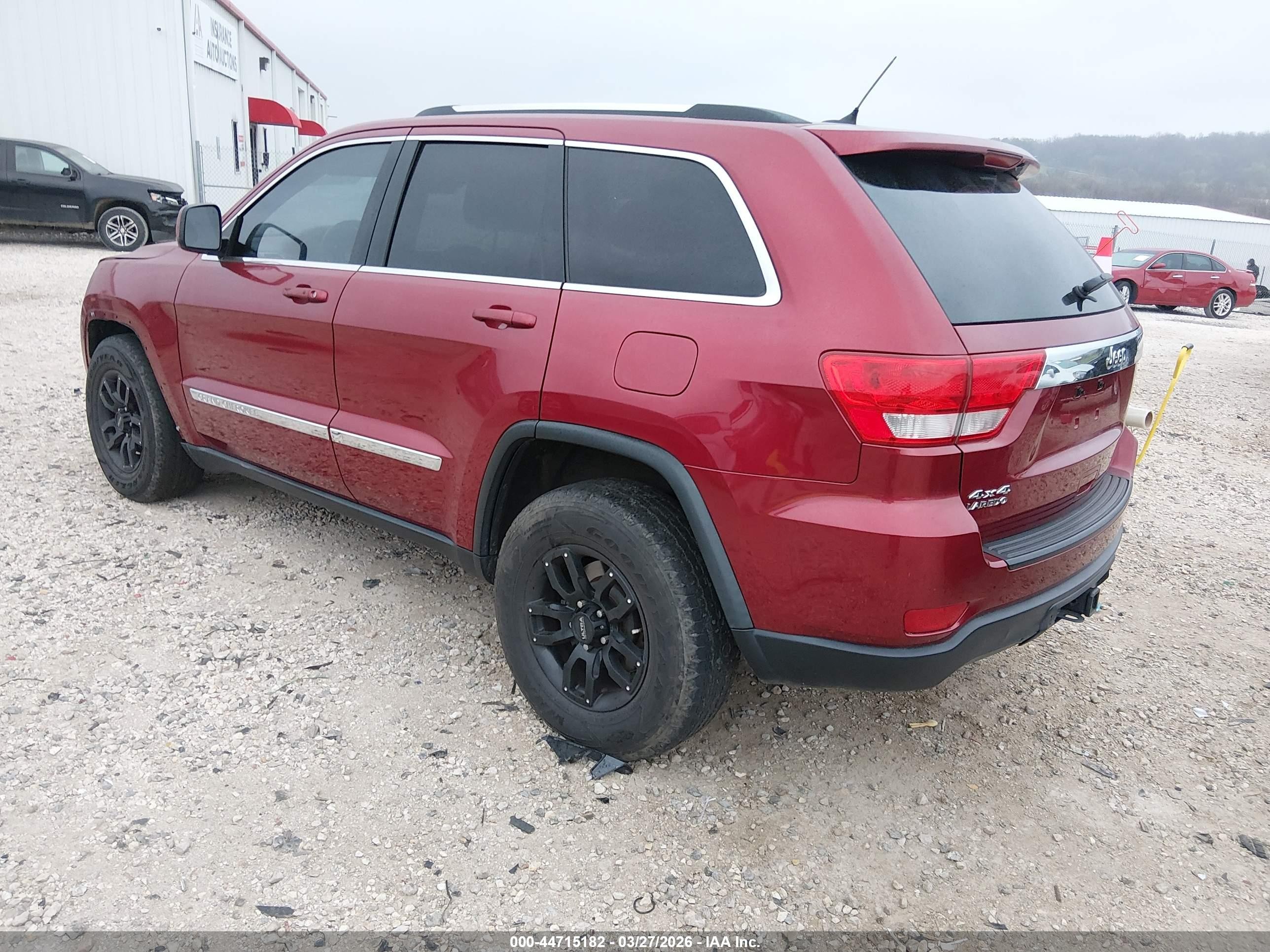 2013 Jeep Grand Cherokee Laredo Red vin: 1C4RJFAG4DC555914