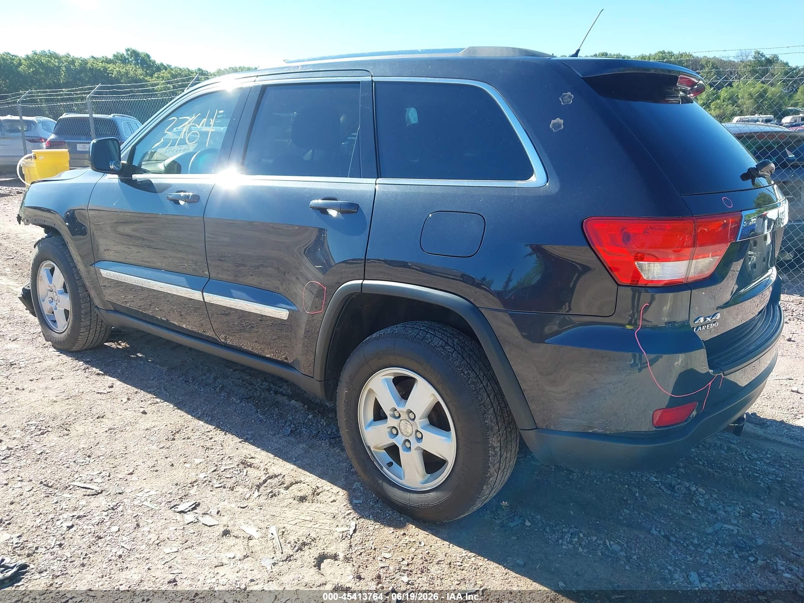 2013 Jeep Grand Cherokee Laredo Синий vin: 1C4RJFAG4DC616324