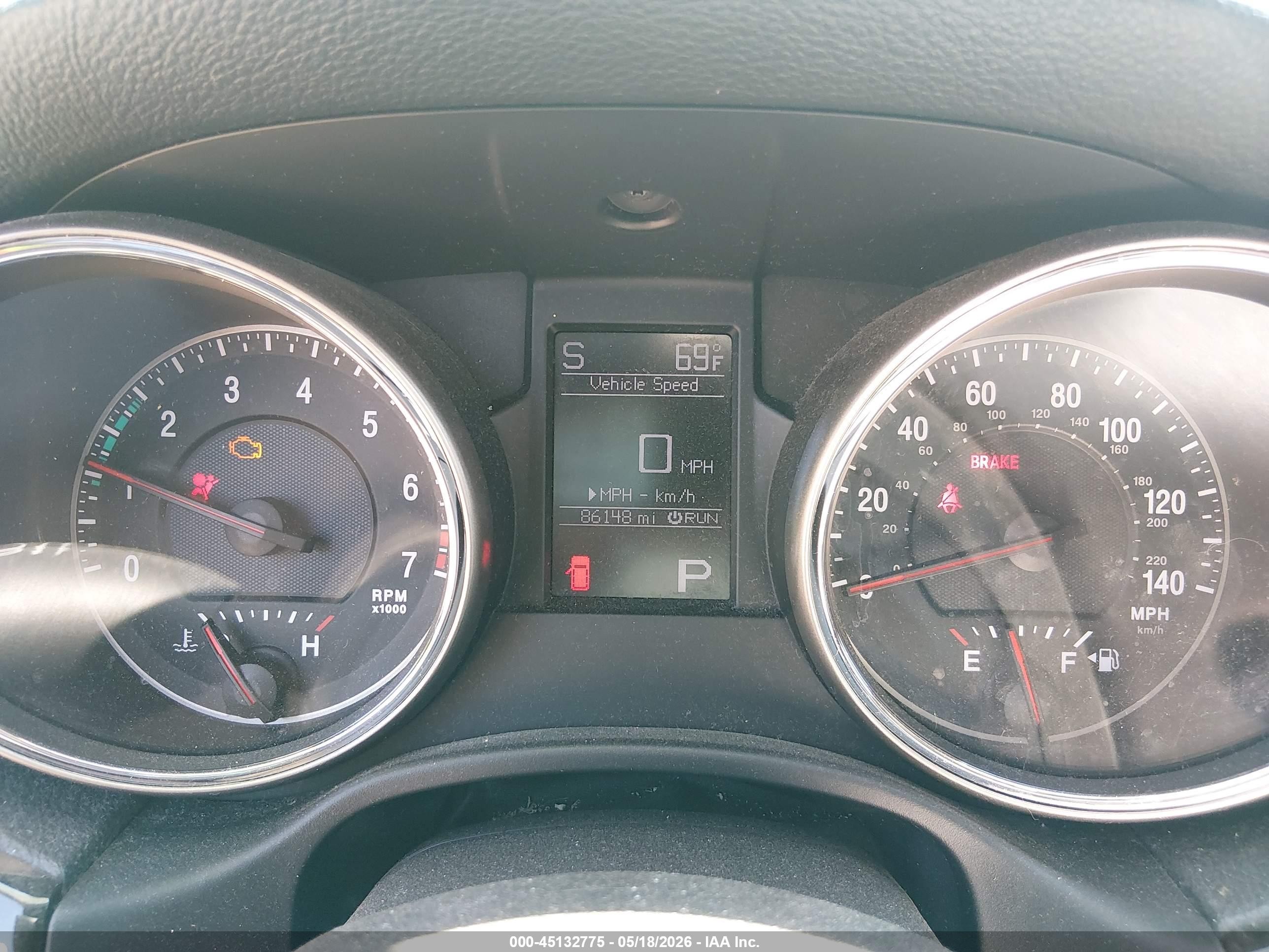 2013 Jeep Grand Cherokee Laredo Red vin: 1C4RJFAG4DC642258