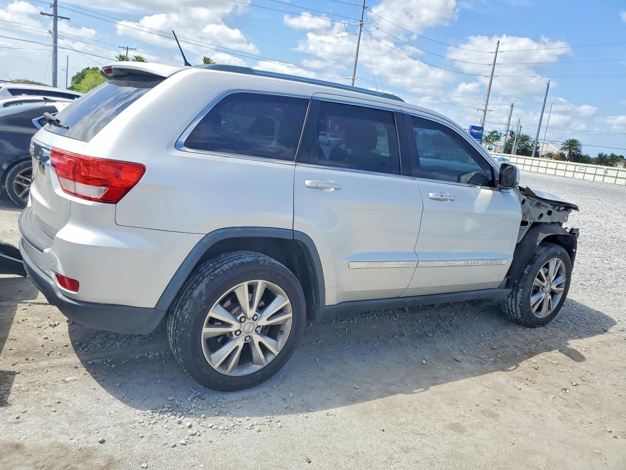 2013 Jeep Grand Cherokee Laredo Серебряный vin: 1C4RJFAG4DC644298