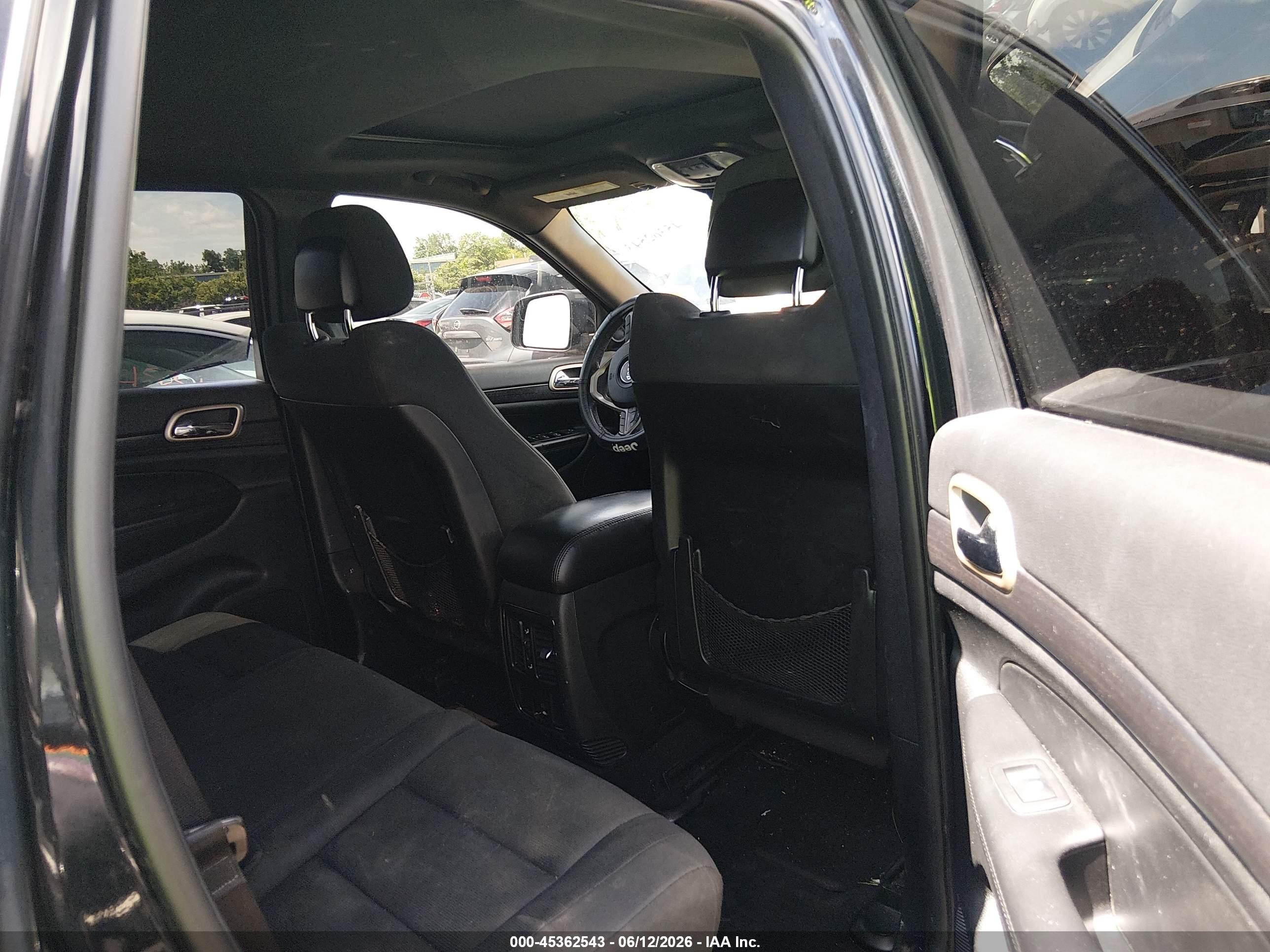 2014 Jeep Grand Cherokee Laredo Black vin: 1C4RJFAG4EC128086